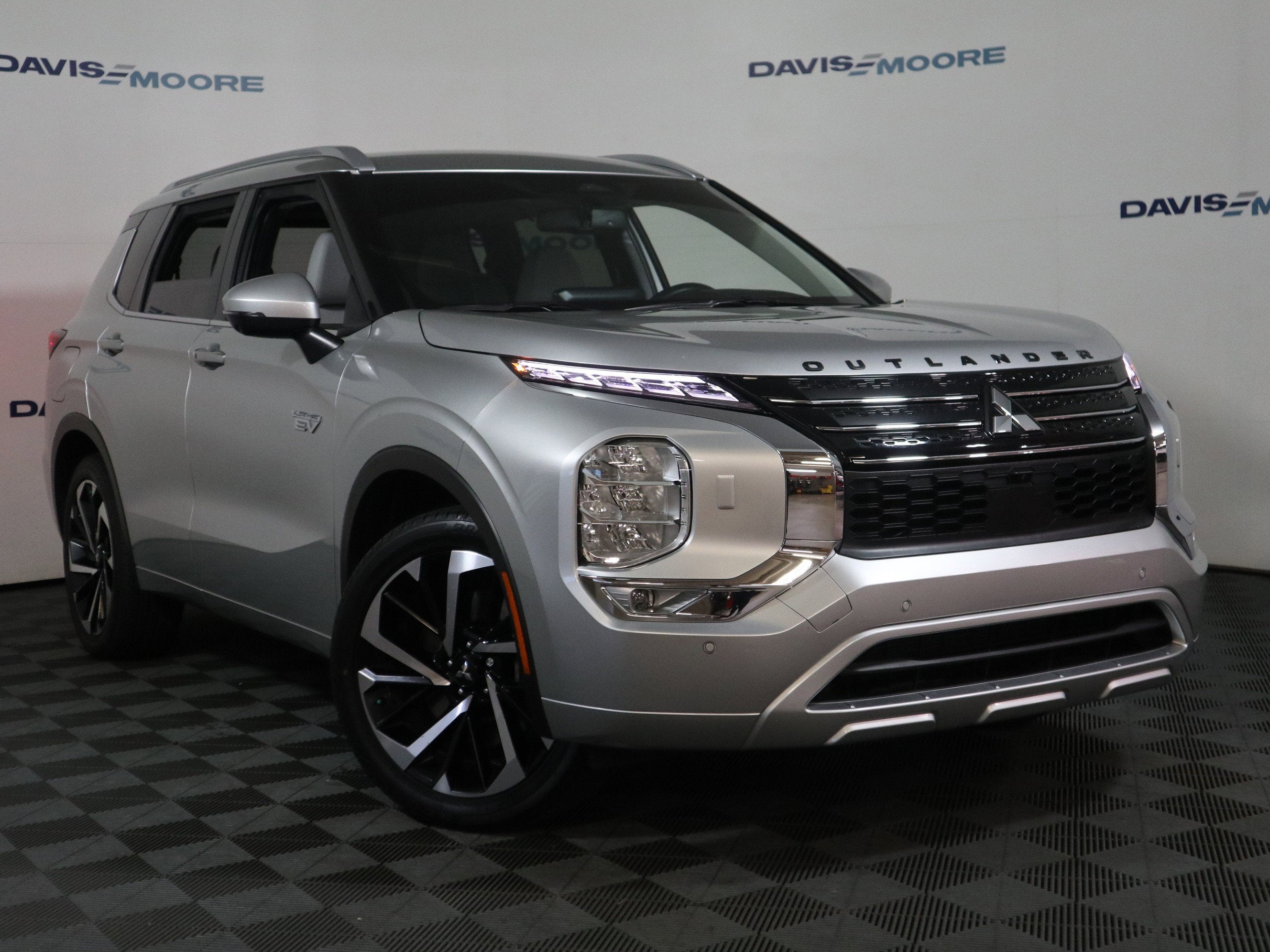 2024 Mitsubishi Outlander Plug-In Hybrid SEL 4WD