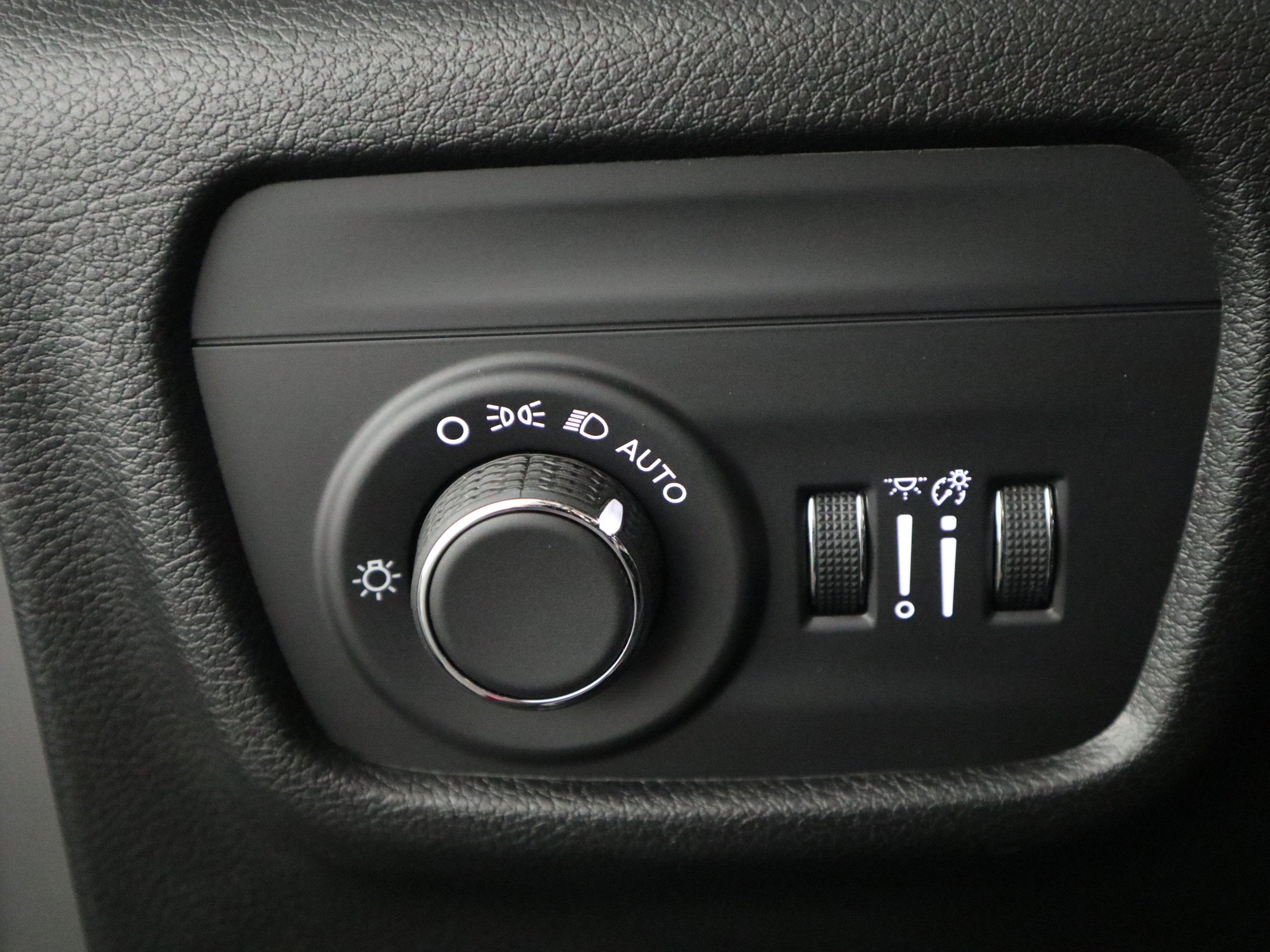 2025 Jeep Grand Cherokee Altitude X 4x4