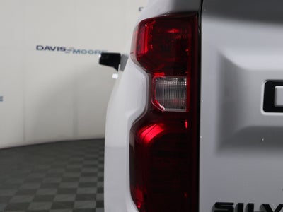 2024 Chevrolet Silverado 1500 LT Crew Cab 4WD