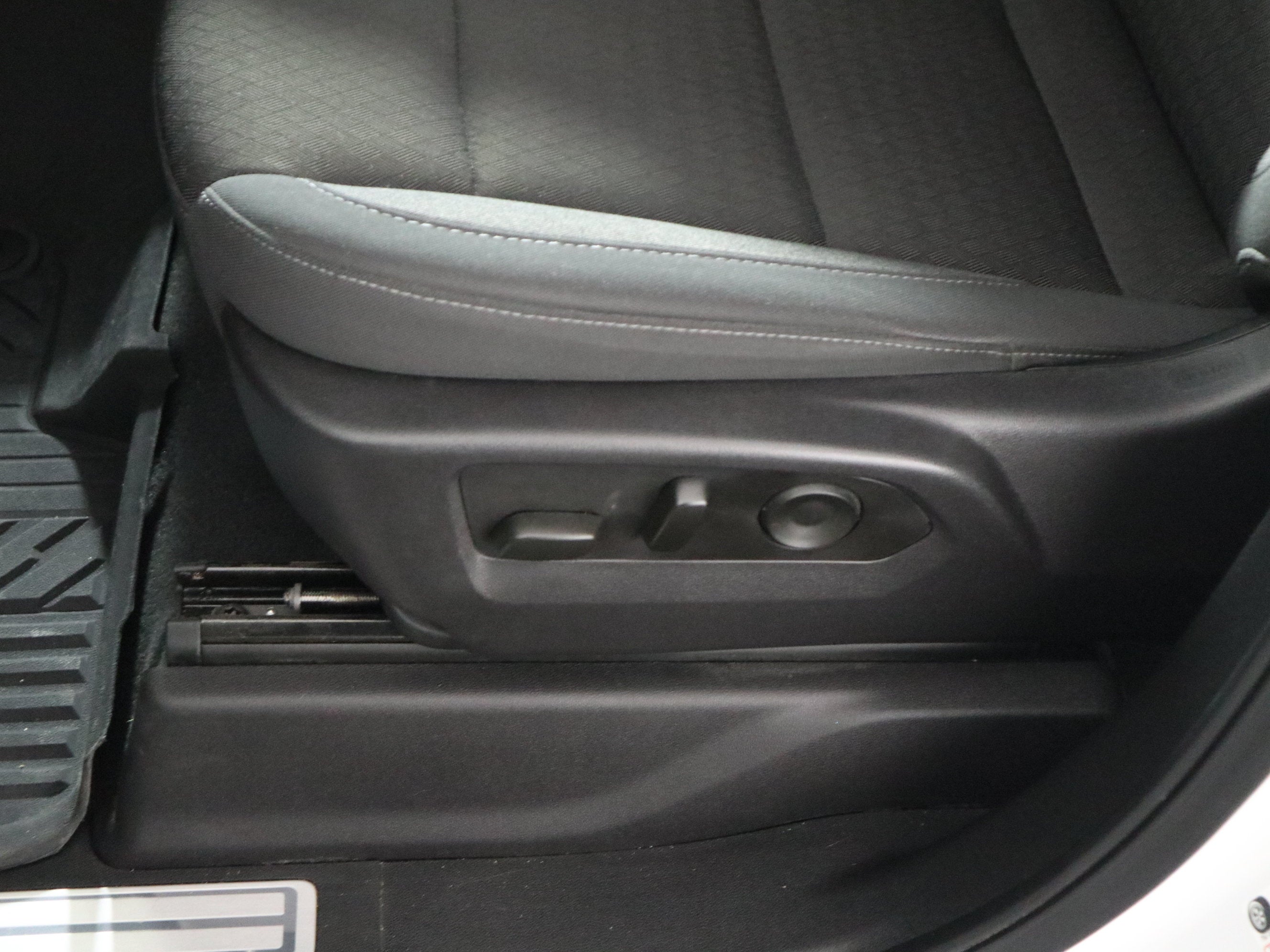 2024 Chevrolet Silverado 1500 LT Crew Cab 4WD