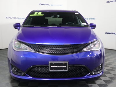 2020 Chrysler Pacifica Touring