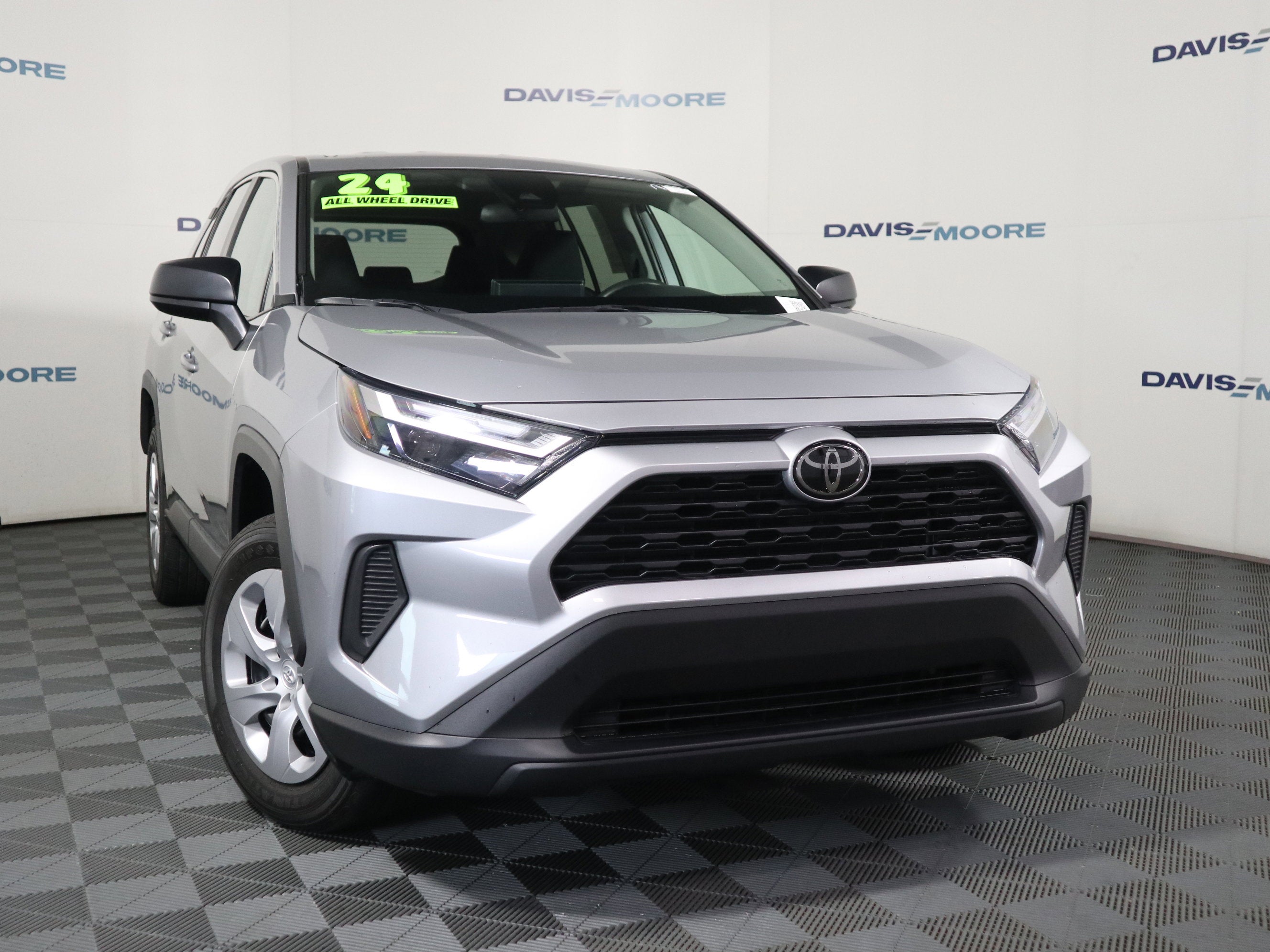 2024 Toyota RAV4 LE AWD