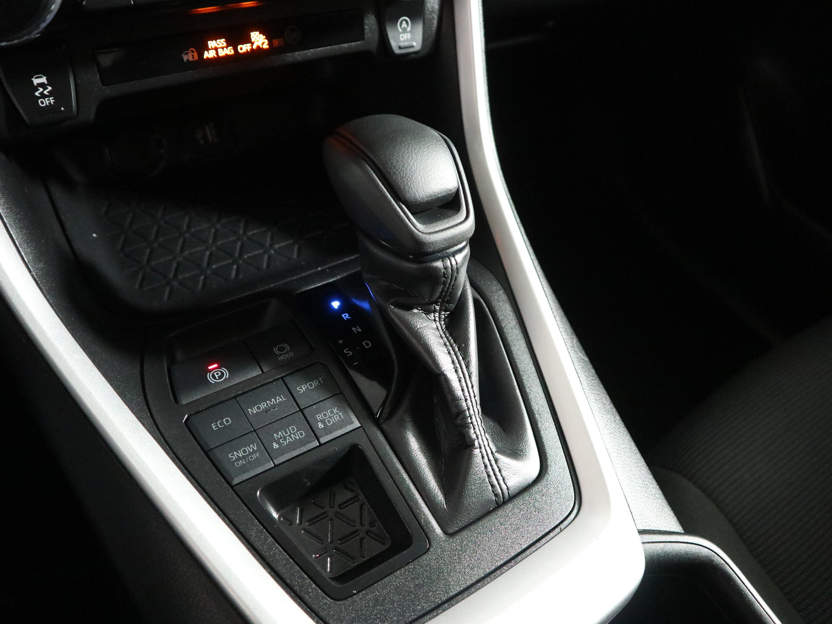2024 Toyota RAV4 LE AWD