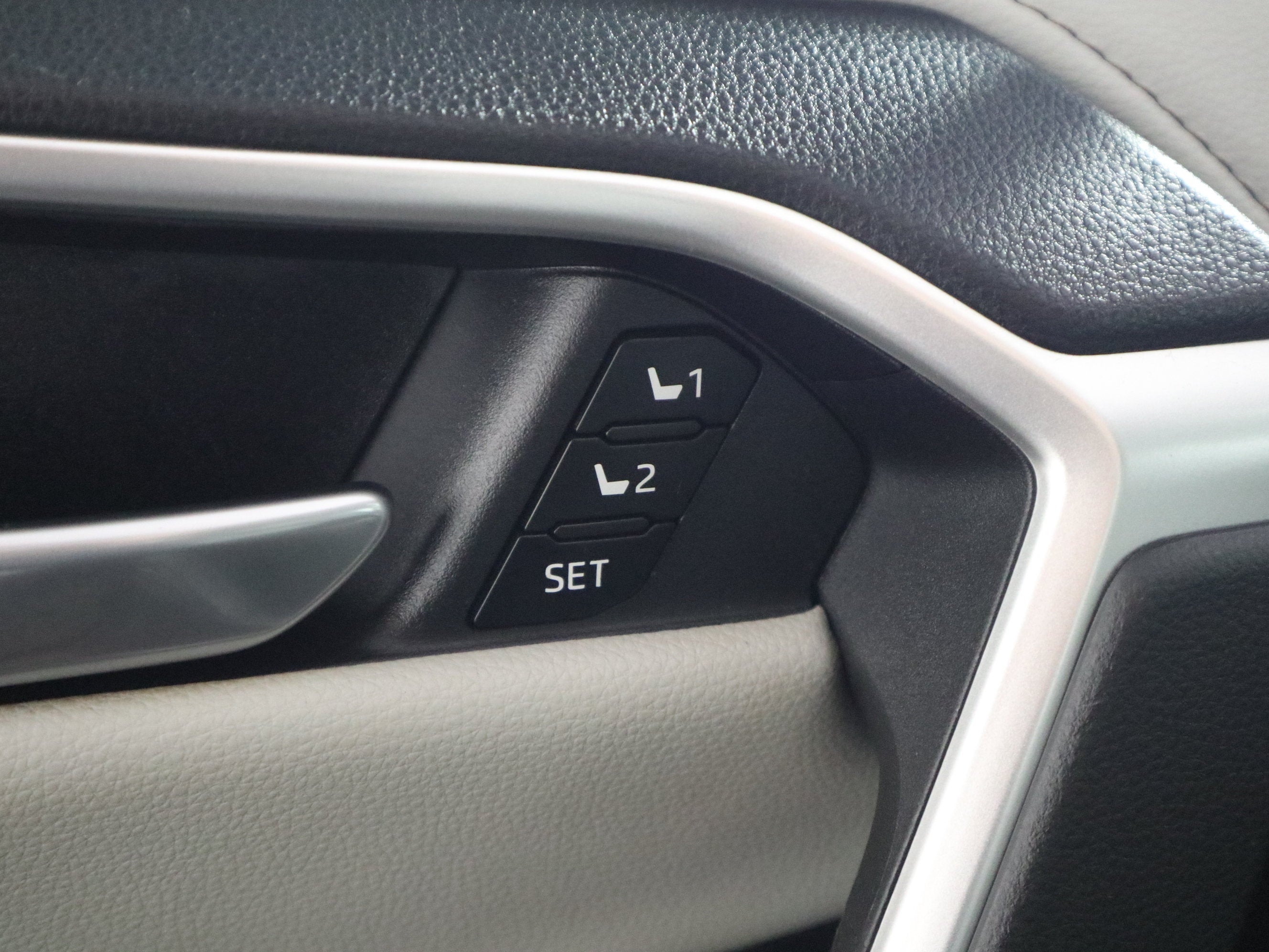 2023 Toyota RAV4 Limited AWD