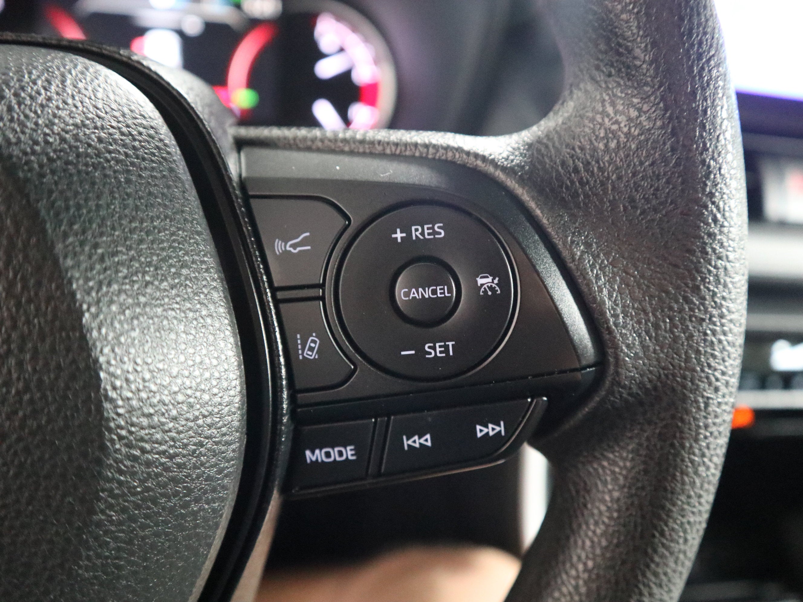 2025 Toyota RAV4 XLE AWD