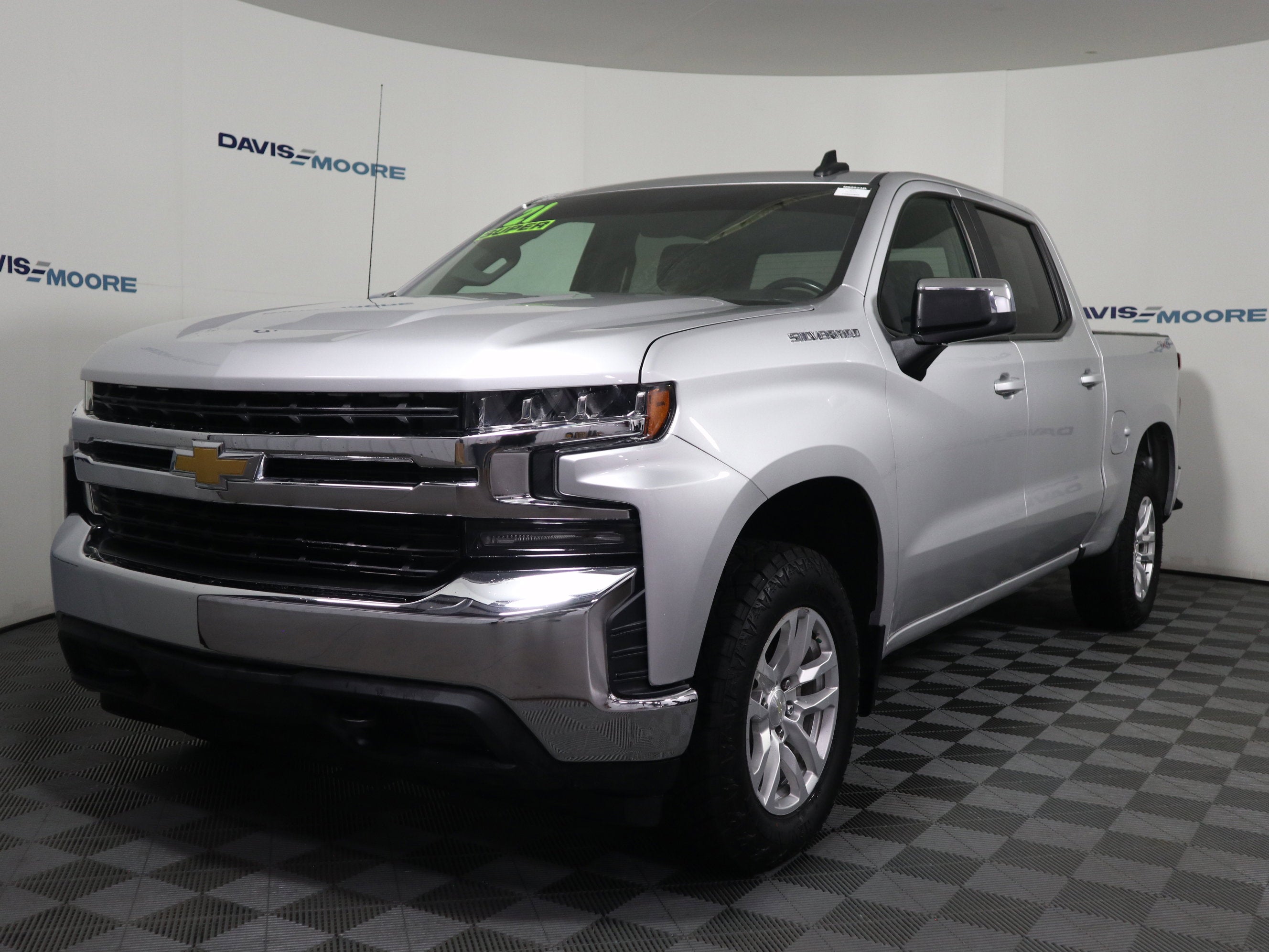 2021 Chevrolet Silverado 1500 LT Crew Cab 4WD