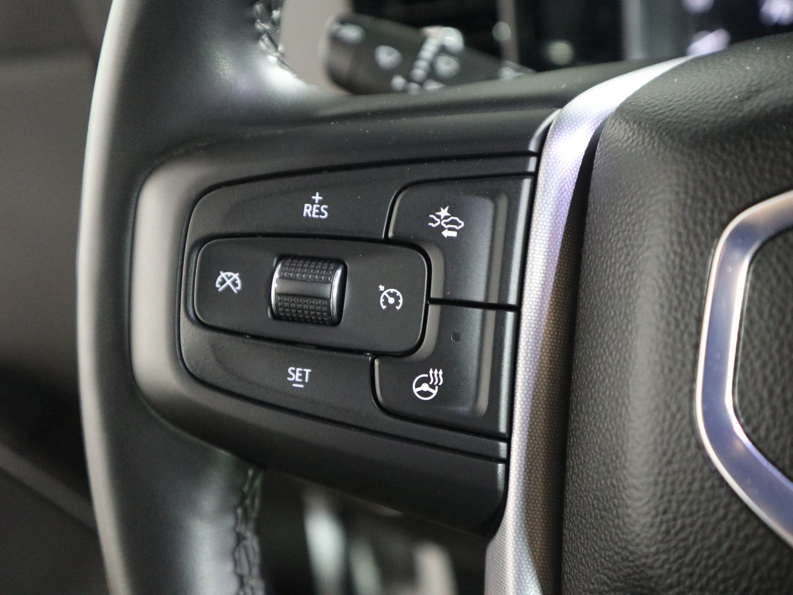2025 GMC Sierra 1500 SLT Crew Cab 4WD