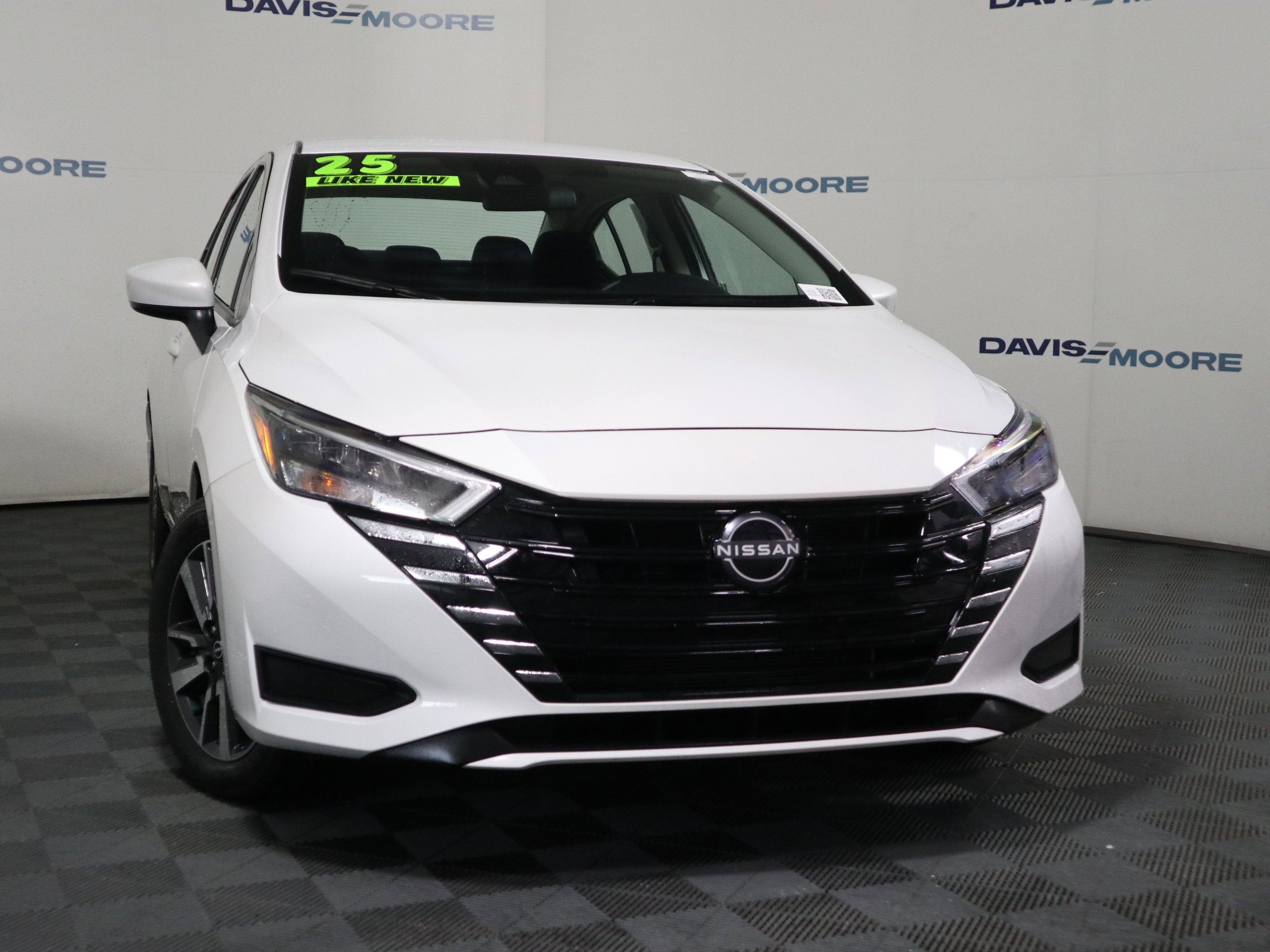 2025 Nissan Versa SV