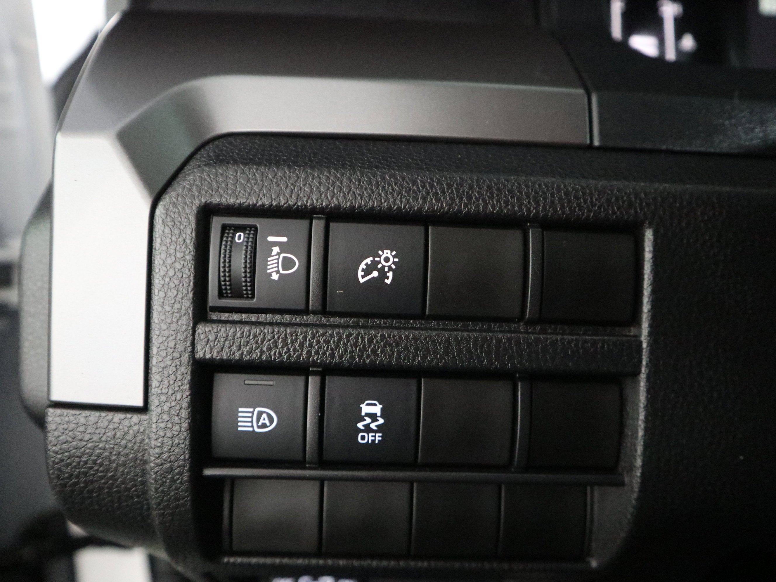 2025 Toyota Tacoma 4WD SR5