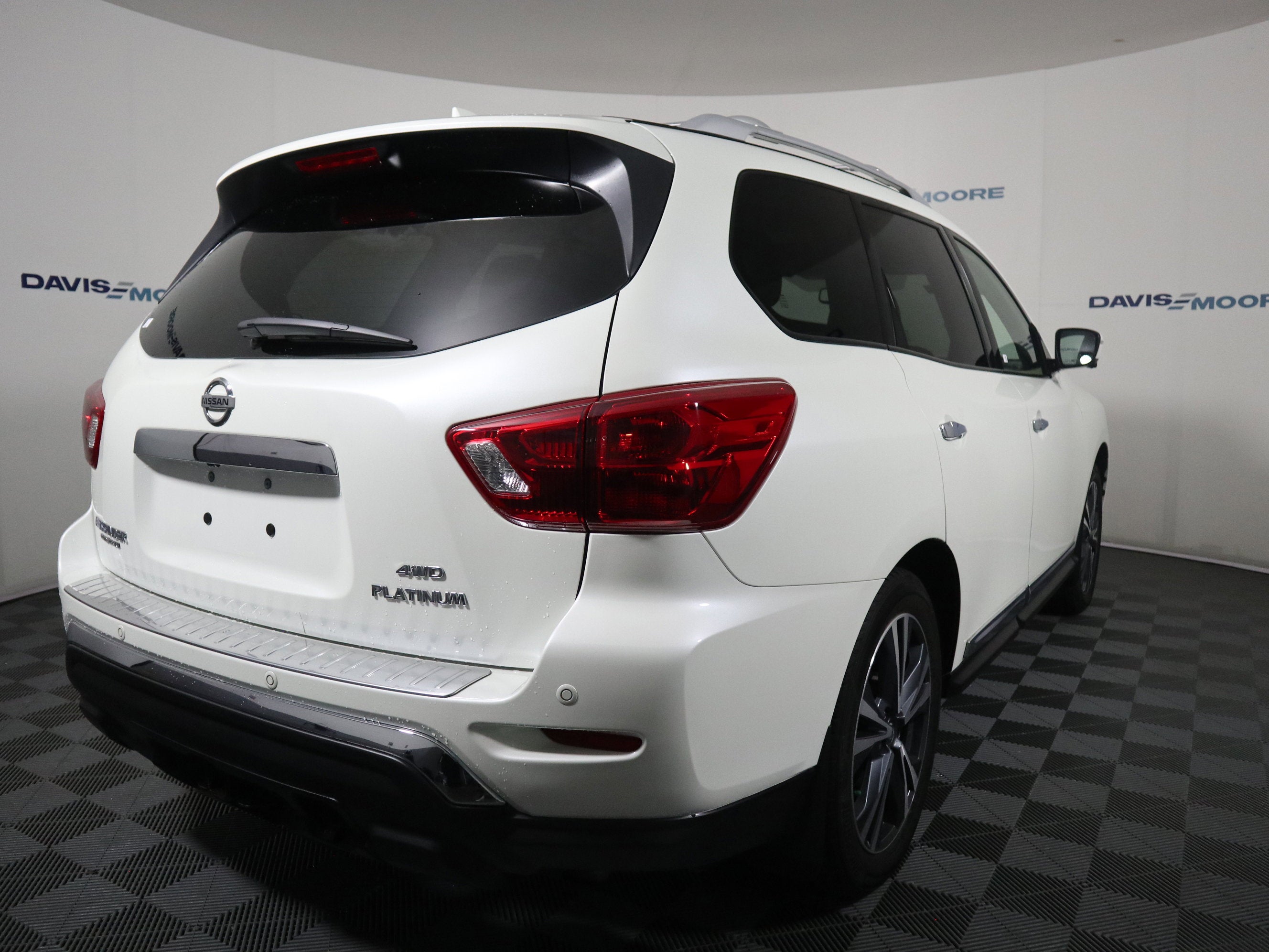 2019 Nissan Pathfinder Platinum 4x4