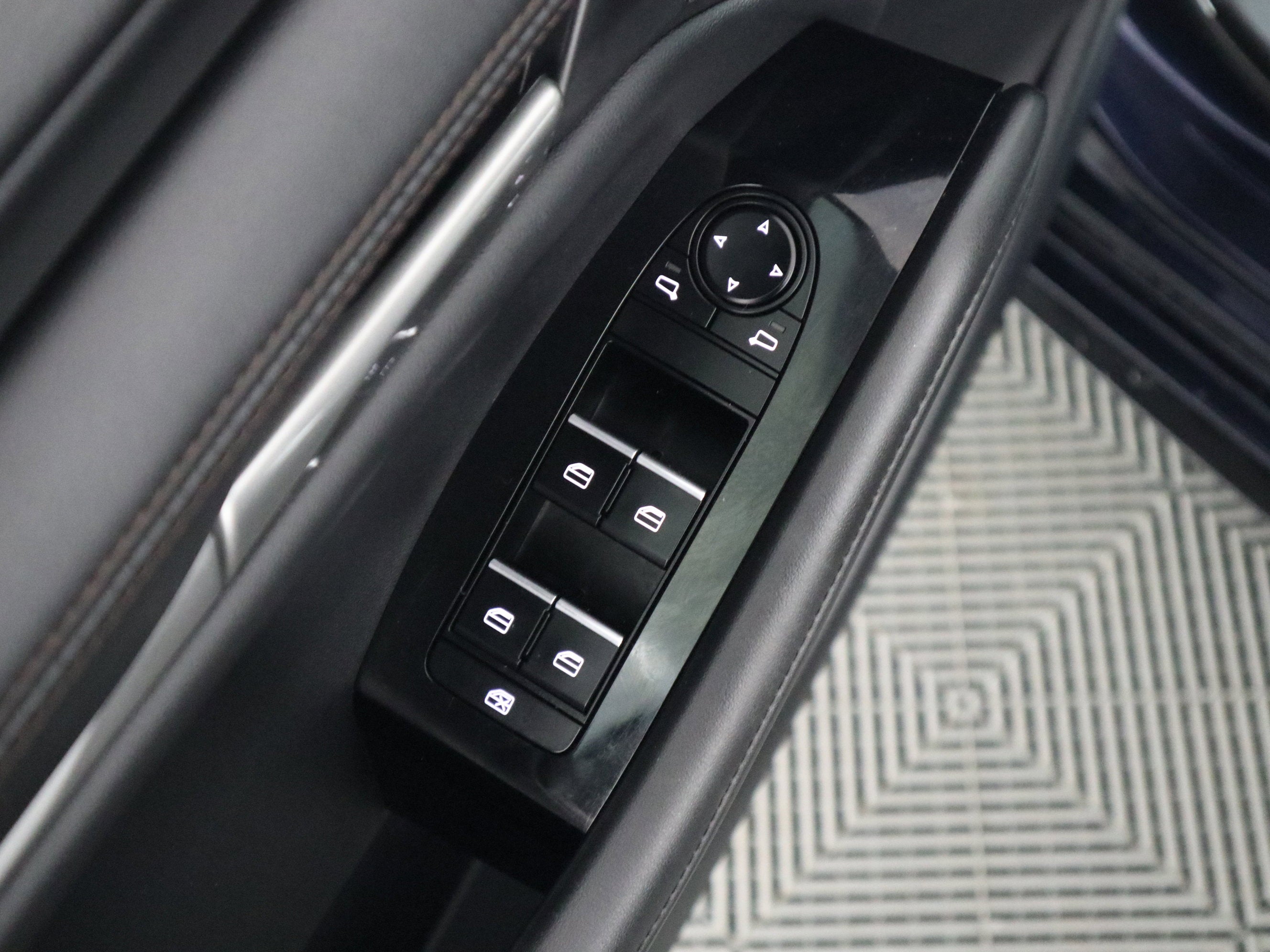 2024 Mazda Mazda3 Hatchback 2.5 S Select Sport