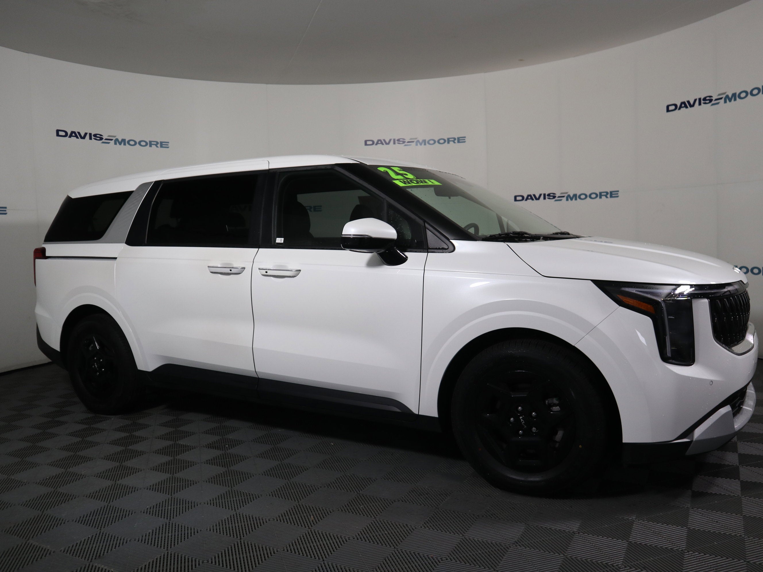 2025 Kia Carnival LXS