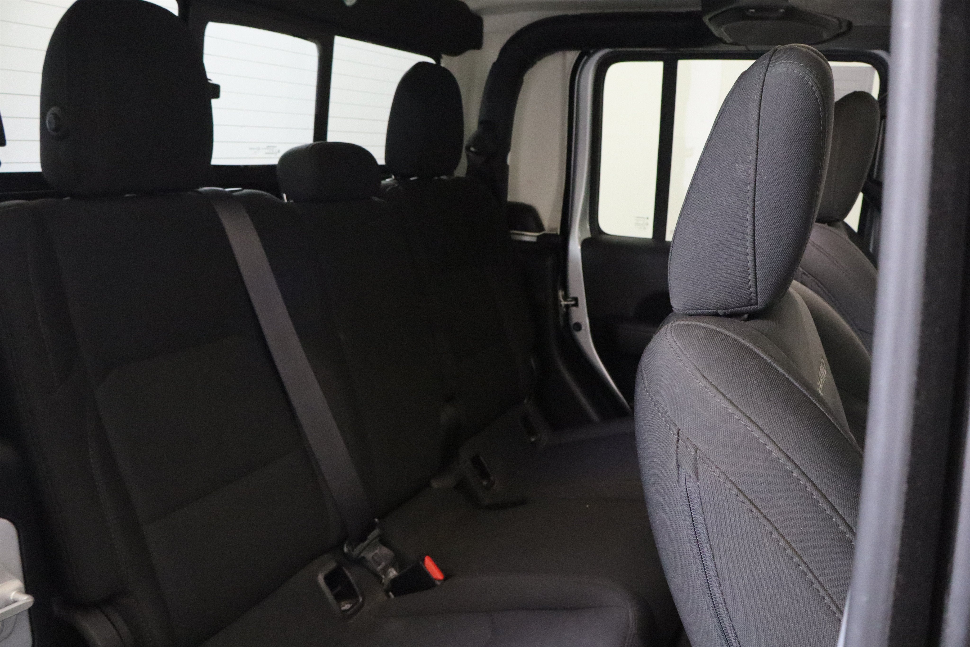 2023 Jeep Gladiator Overland 4x4