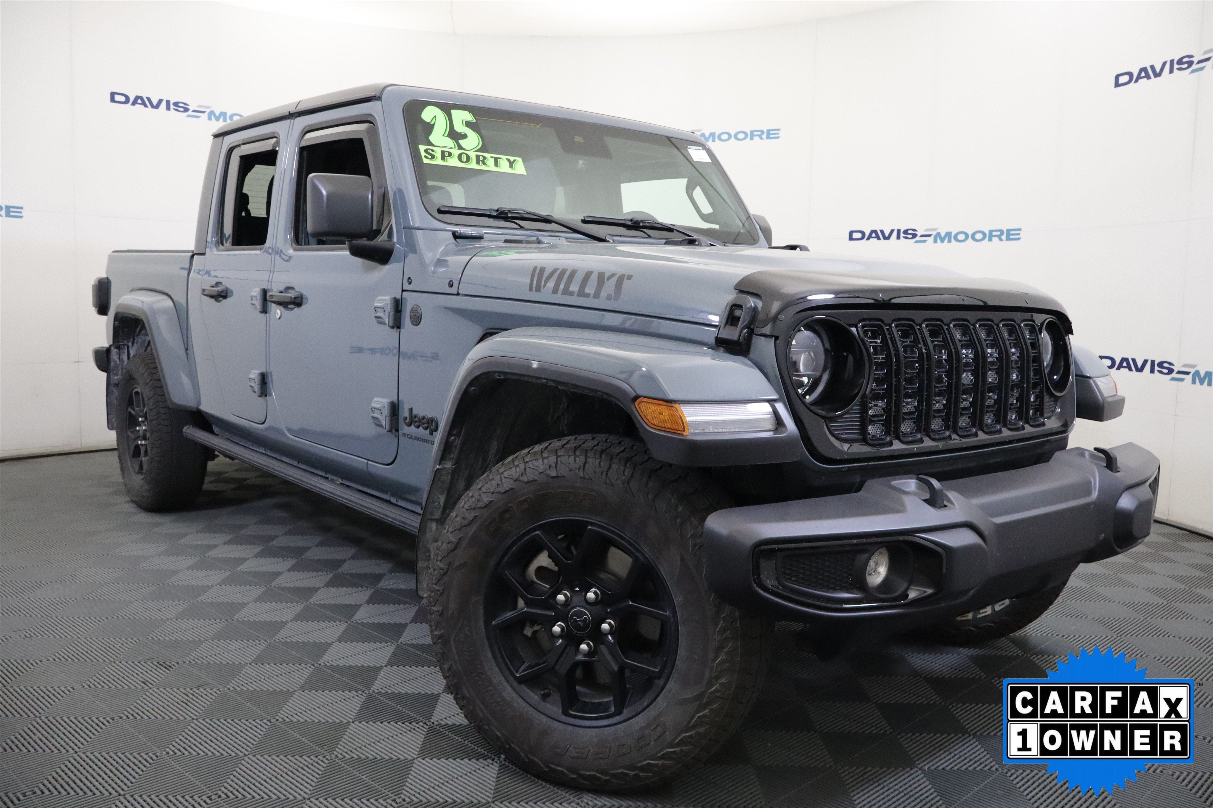 2025 Jeep Gladiator Willys 4x4