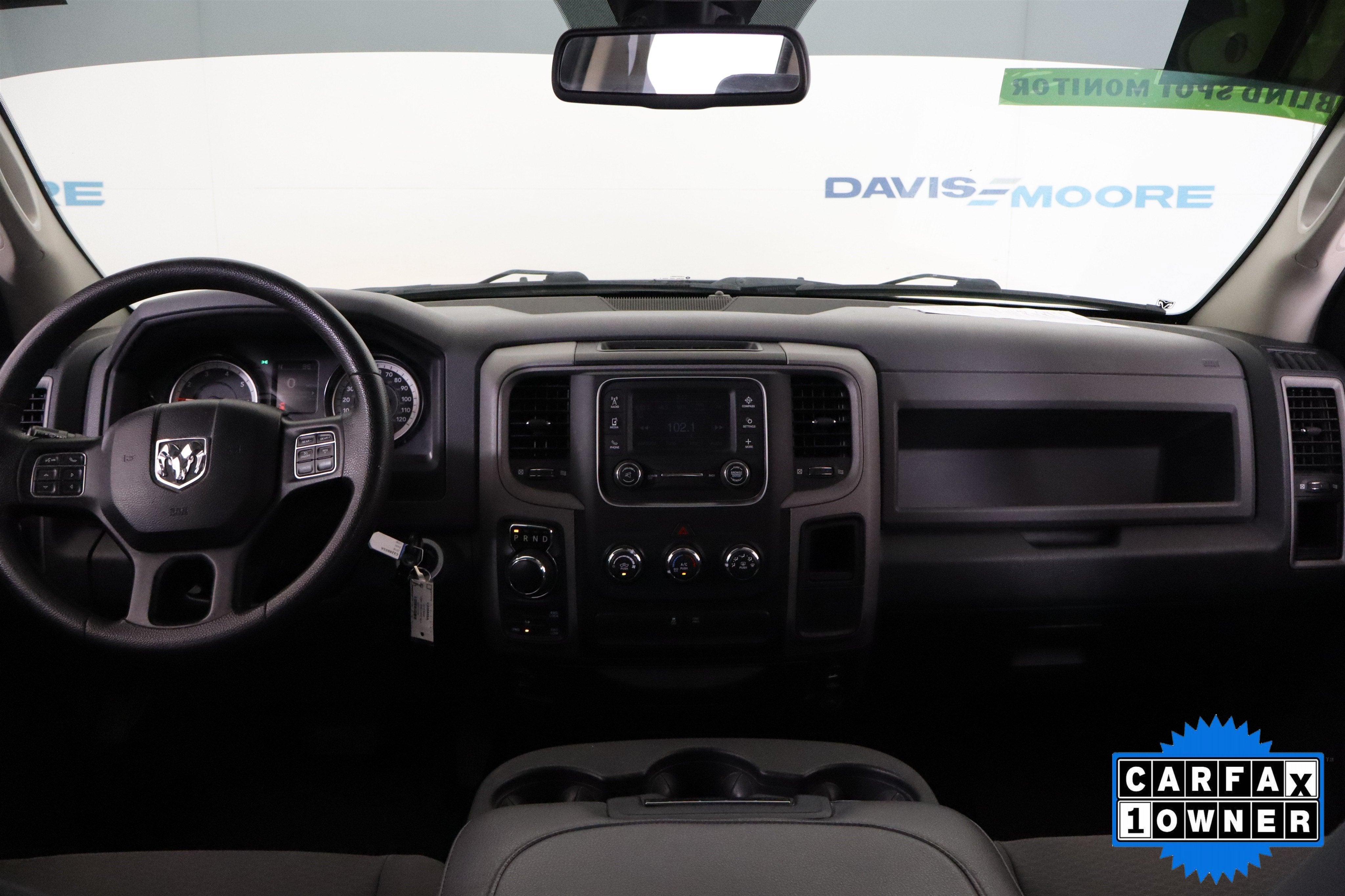 2016 RAM 1500 Express Quad Cab 4WD