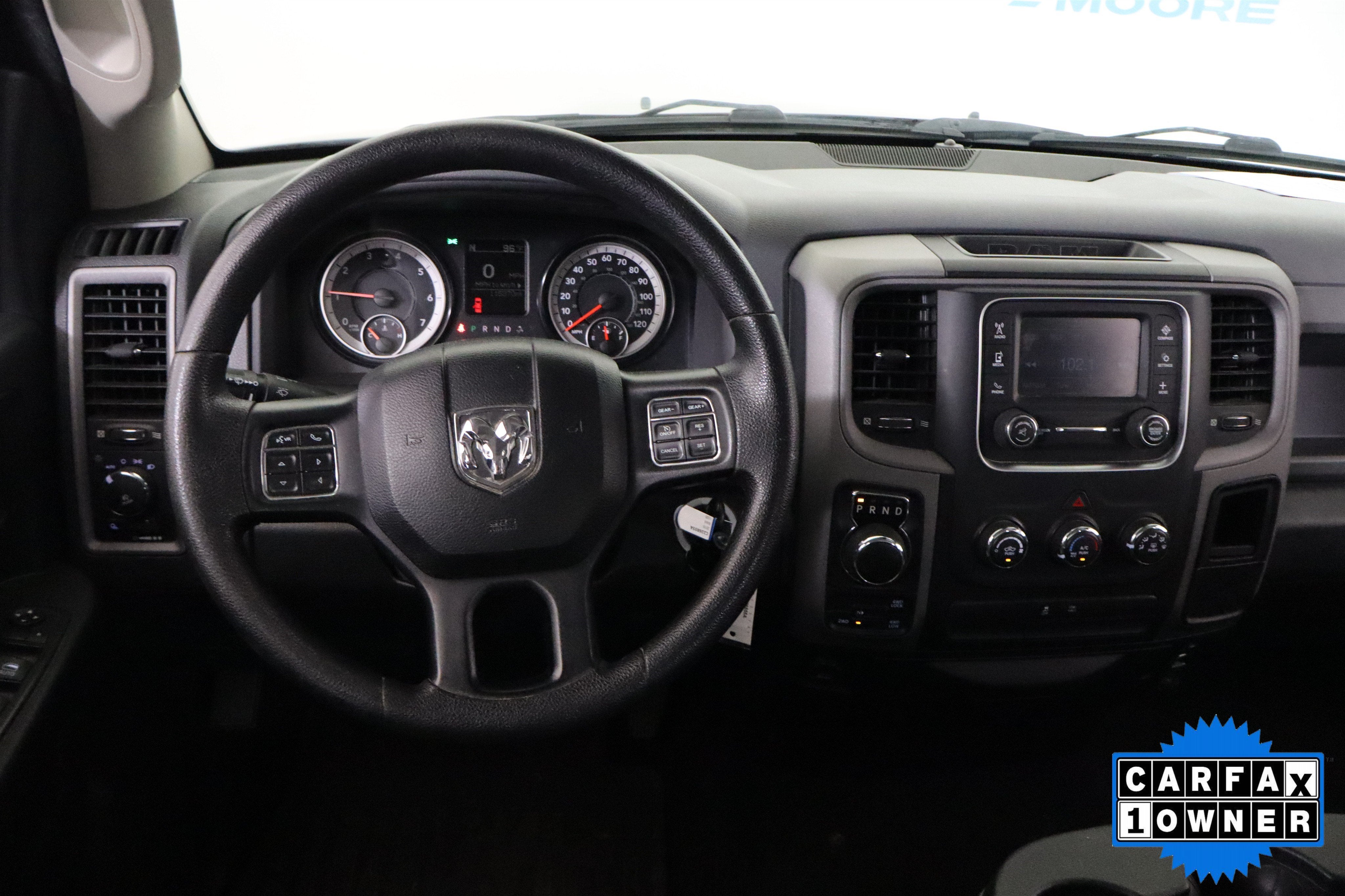 2016 RAM 1500 Express Quad Cab 4WD
