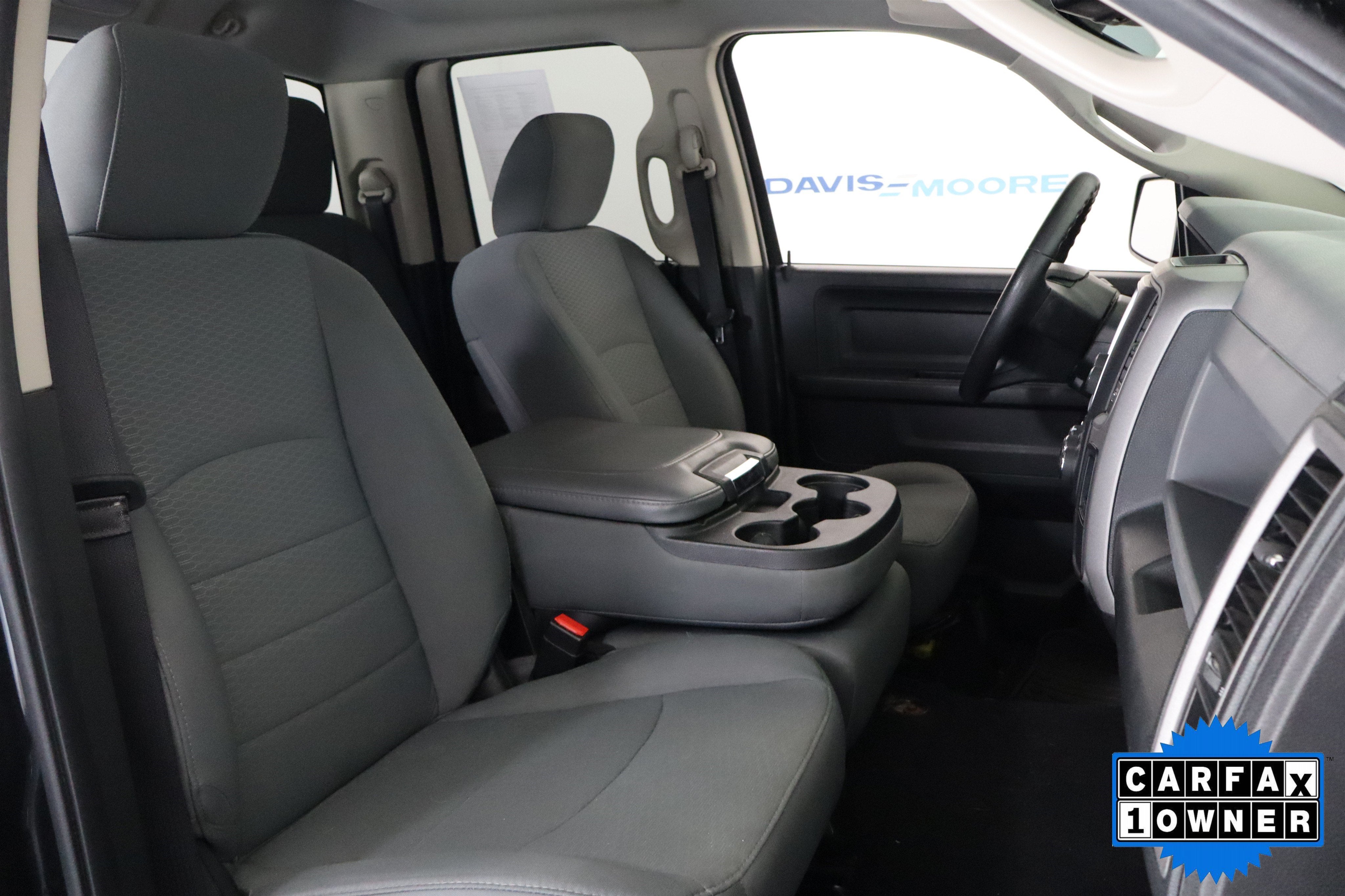 2016 RAM 1500 Express Quad Cab 4WD
