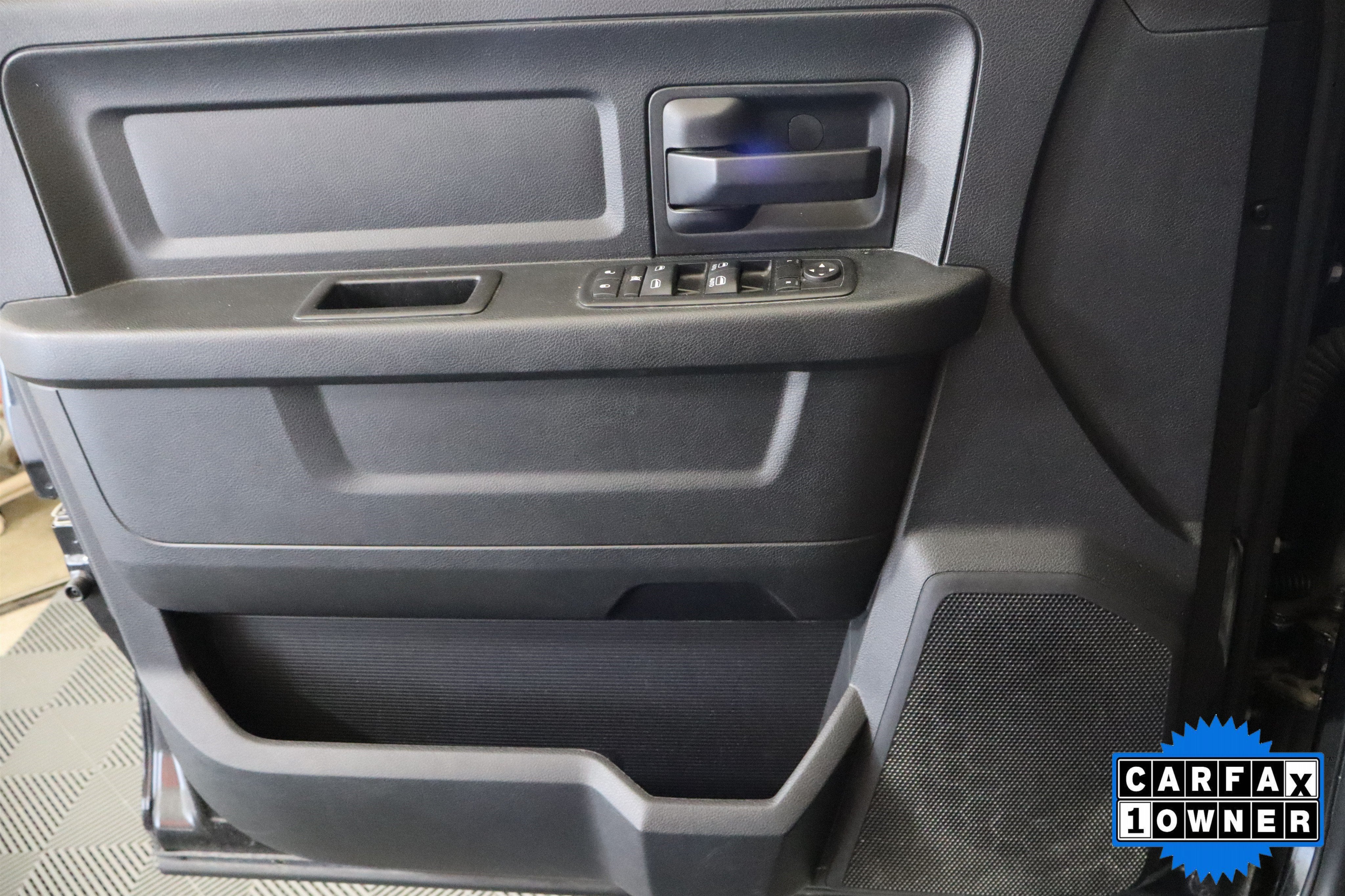 2016 RAM 1500 Express Quad Cab 4WD
