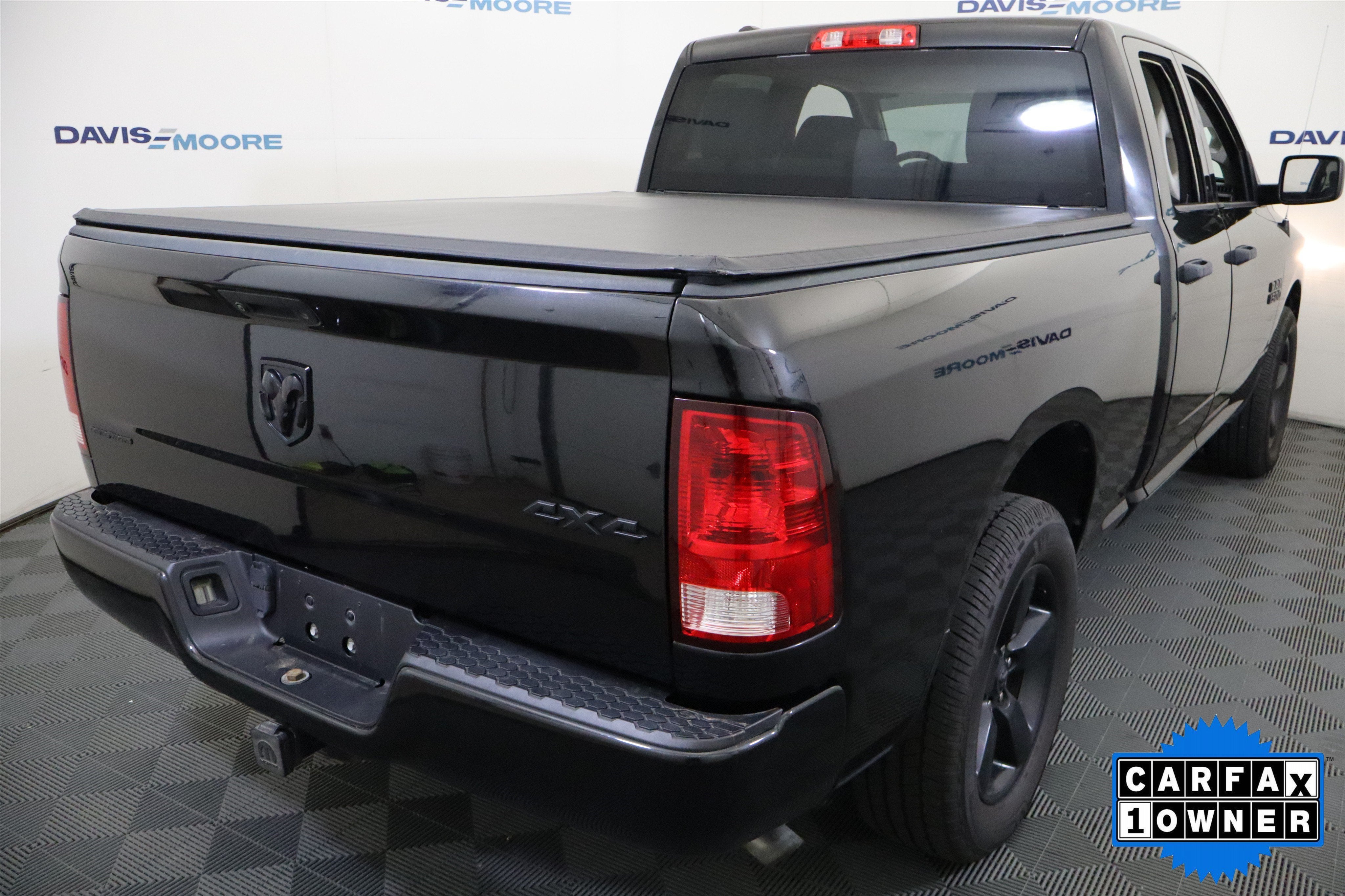 2016 RAM 1500 Express Quad Cab 4WD