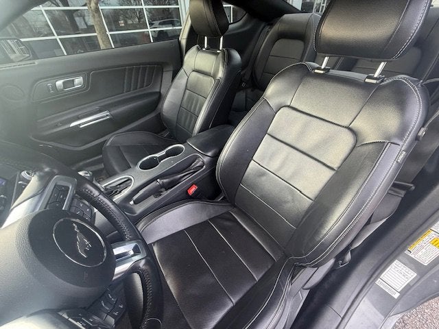 2022 Ford Mustang EcoBoost Premium