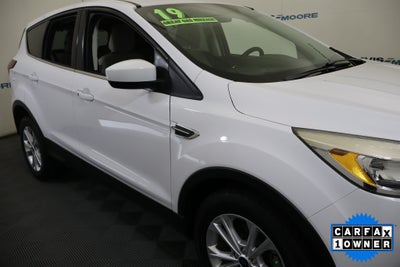 2019 Ford Escape SE