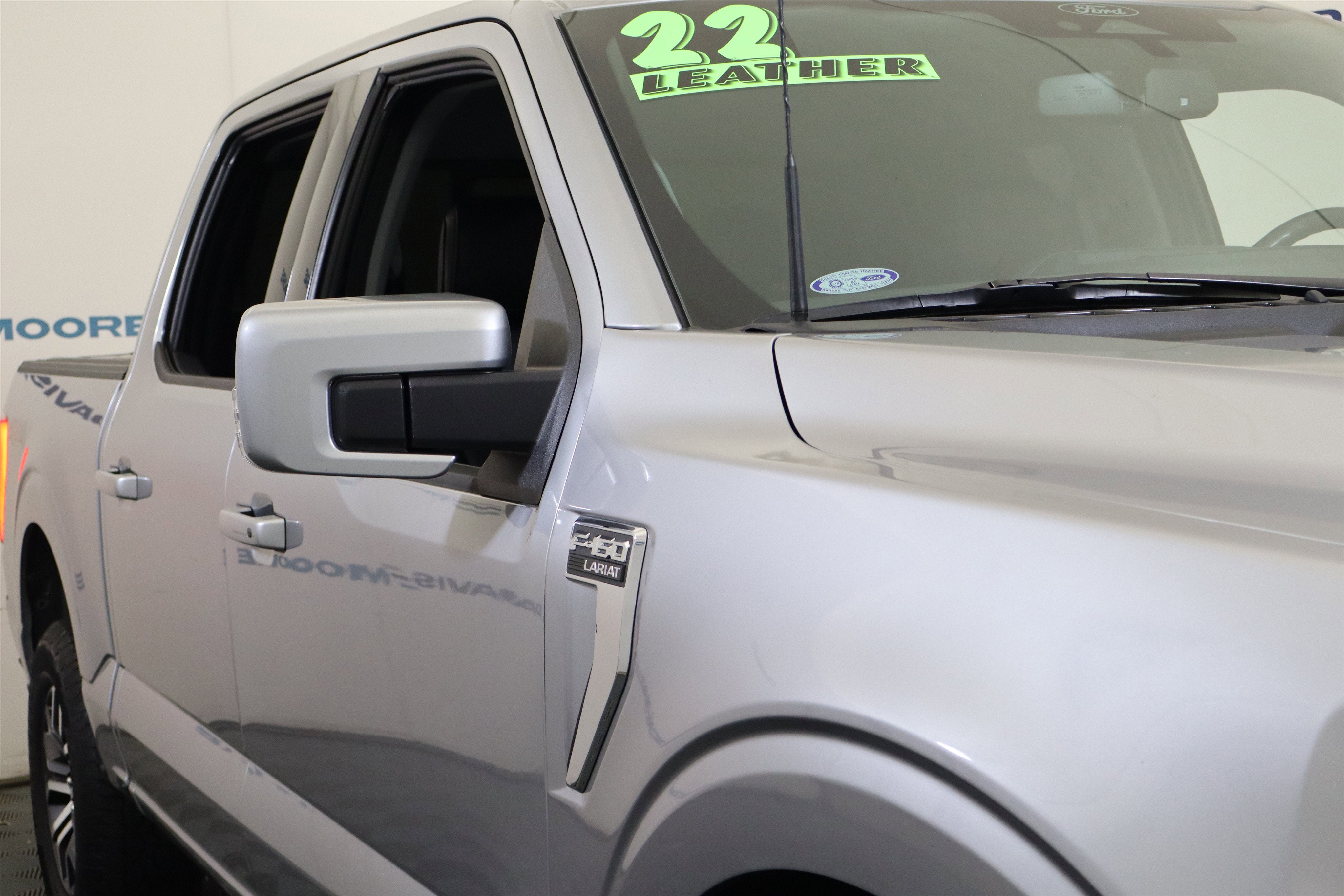 2022 Ford F-150 LARIAT 4WD