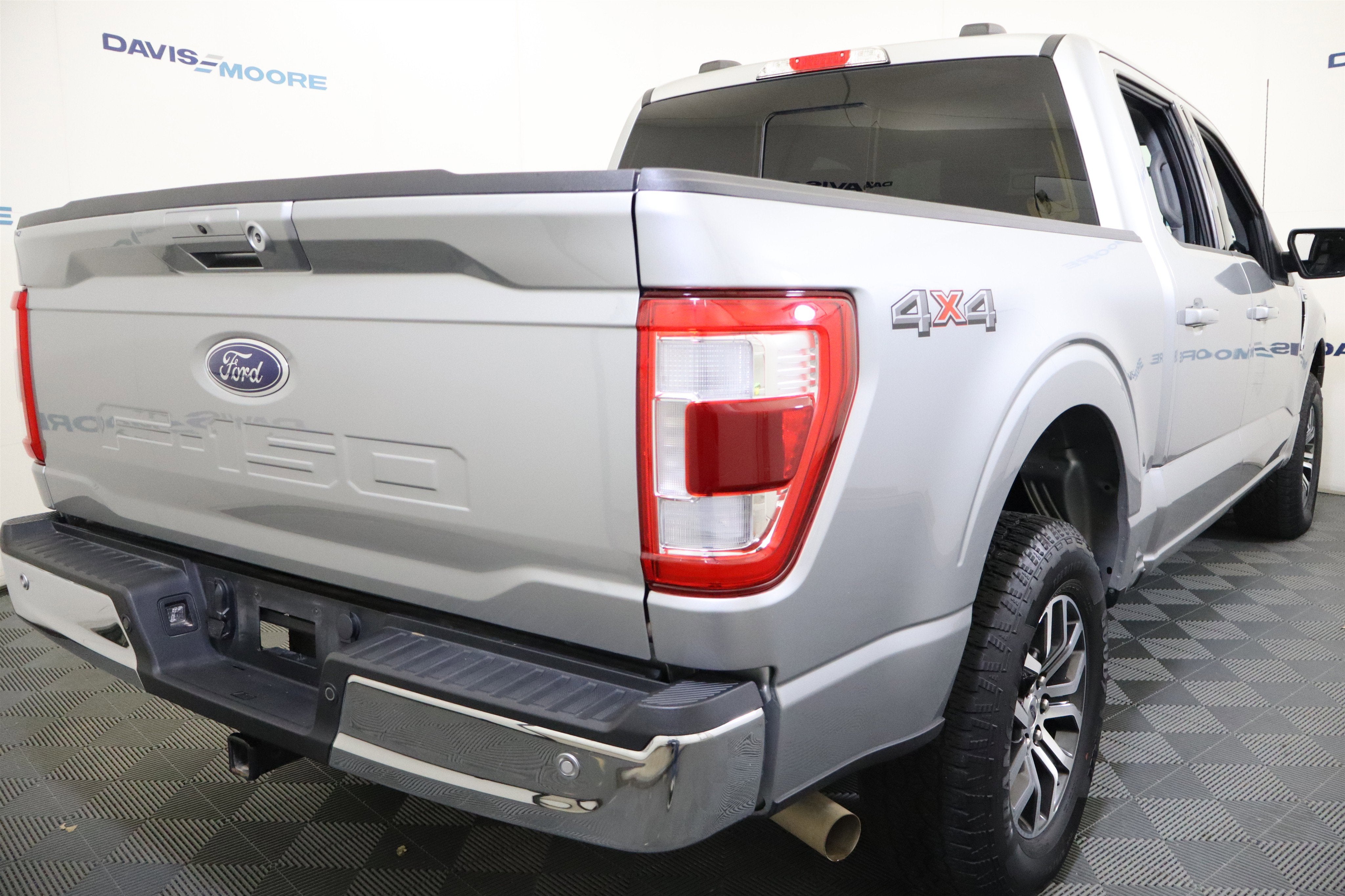 2022 Ford F-150 LARIAT 4WD