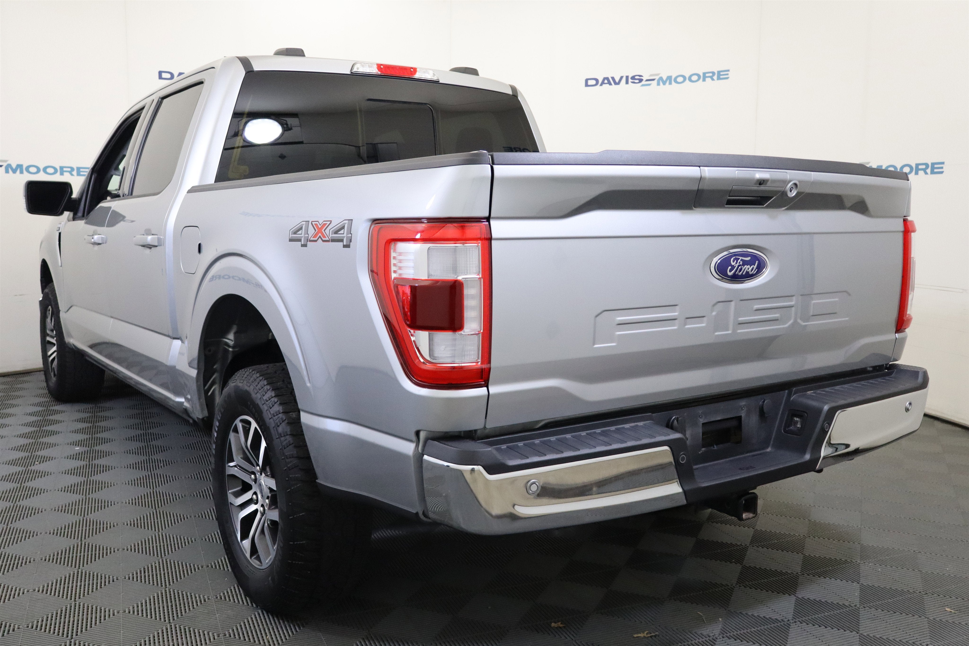 2022 Ford F-150 LARIAT 4WD