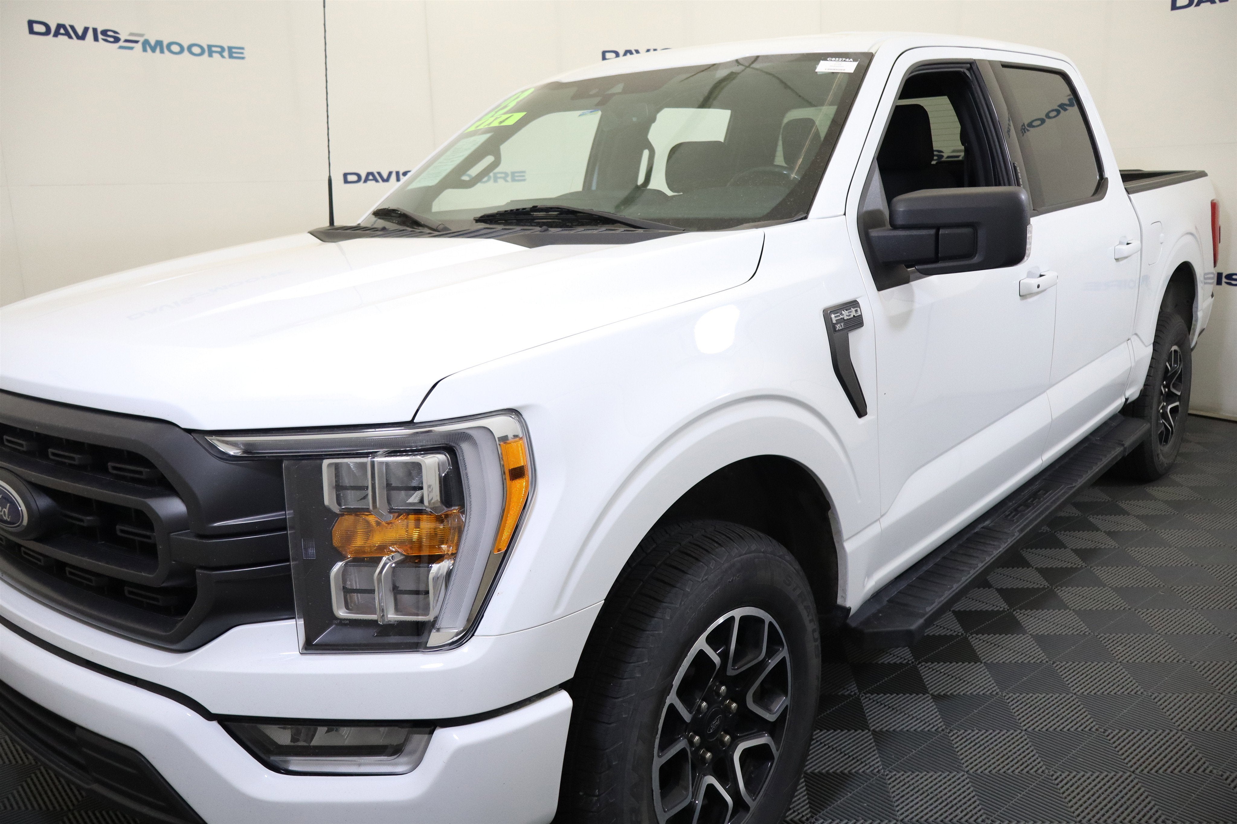 2023 Ford F-150 XLT 4WD
