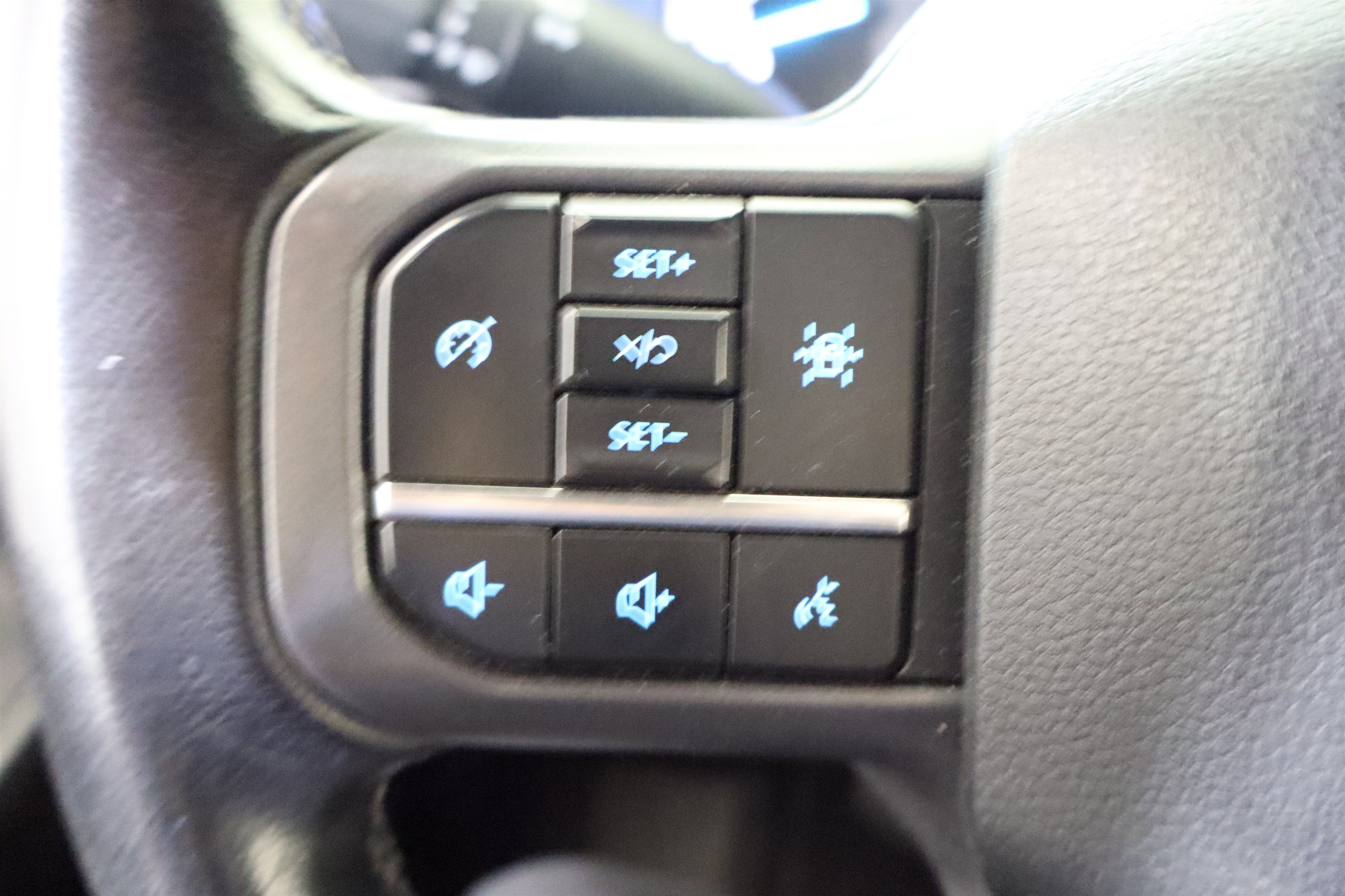 2023 Ford F-150 XLT 4WD