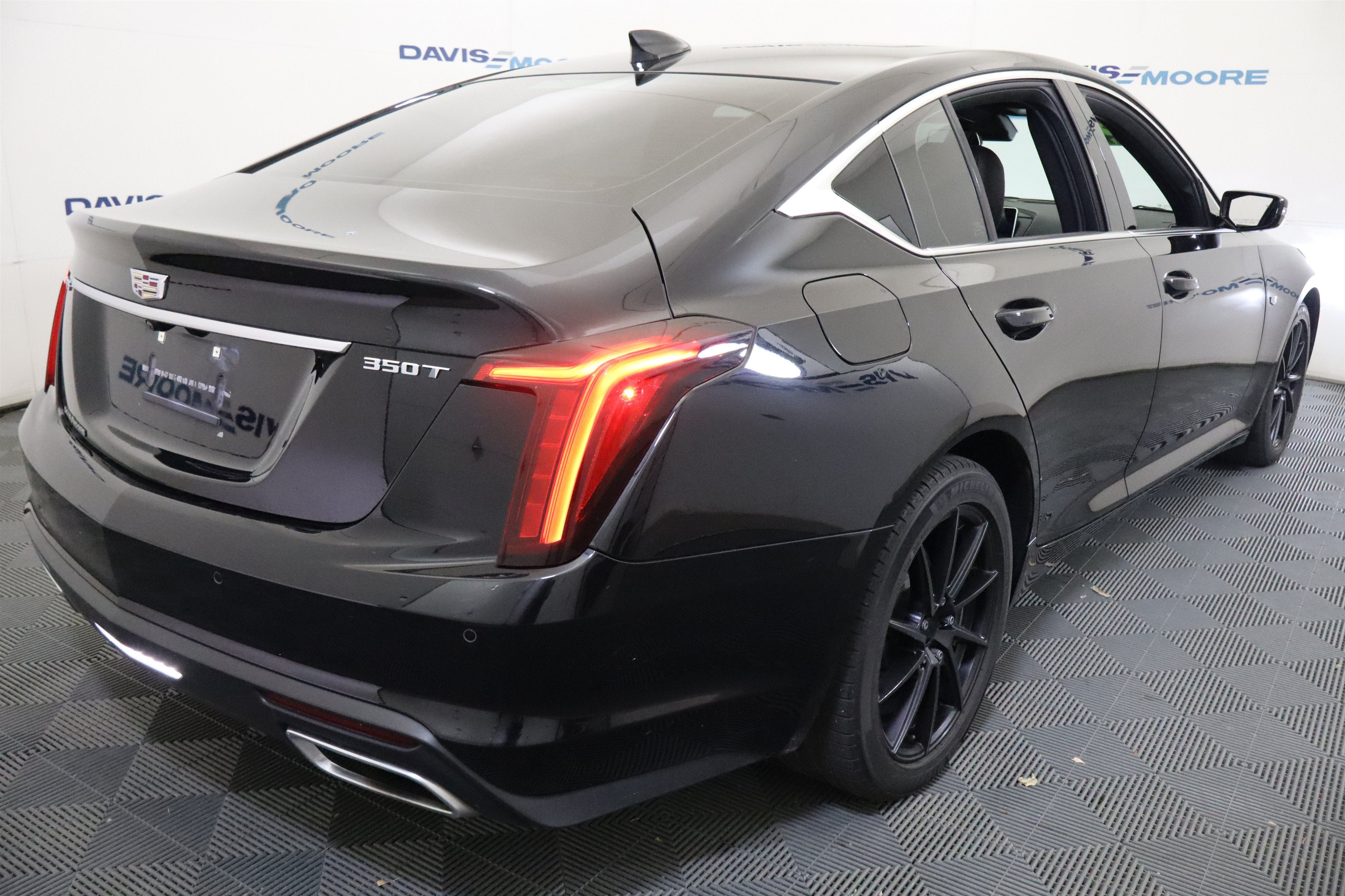 2023 Cadillac CT5 Luxury