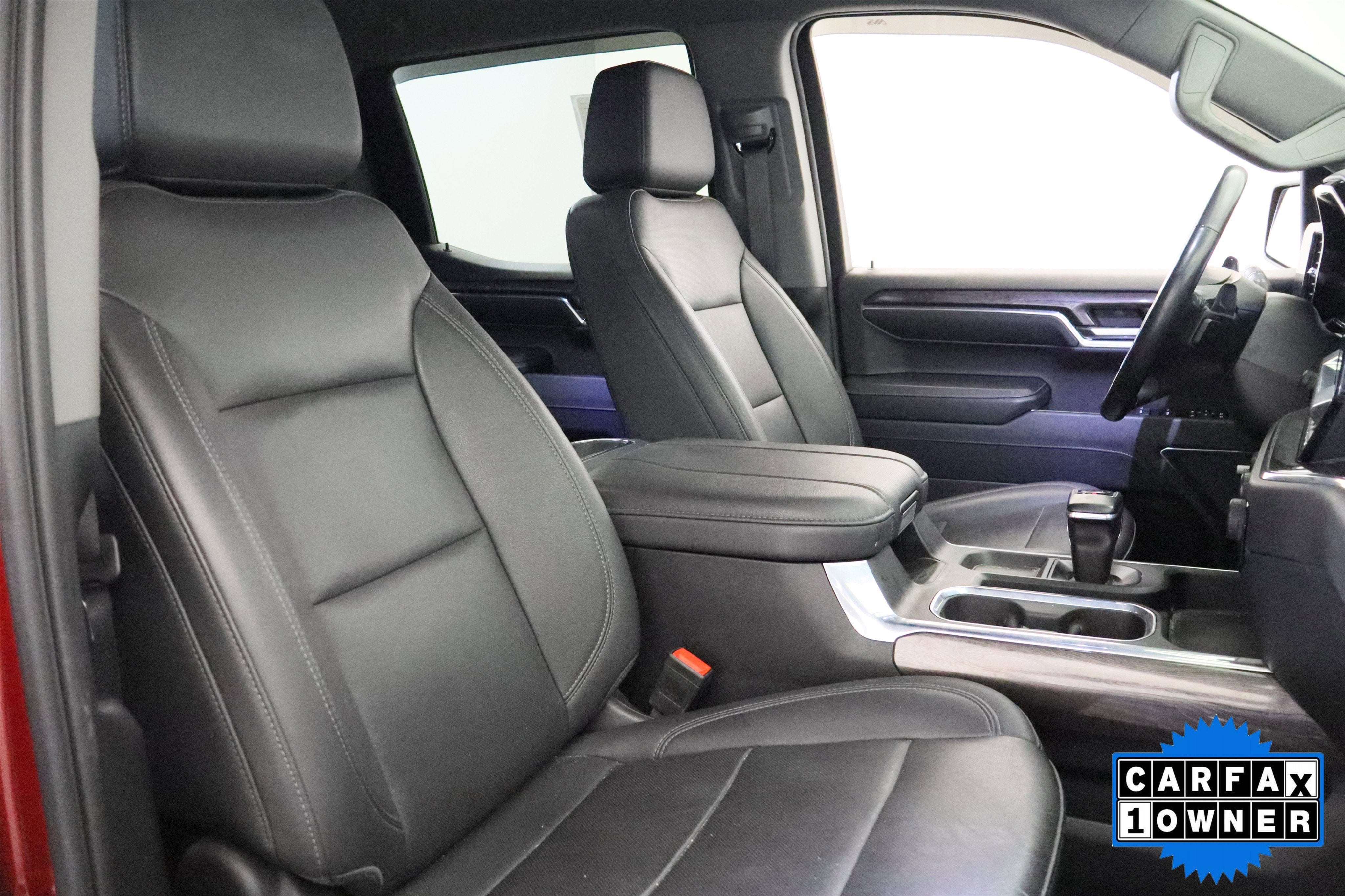 2024 Chevrolet Silverado 1500 LTZ Crew Cab 4WD