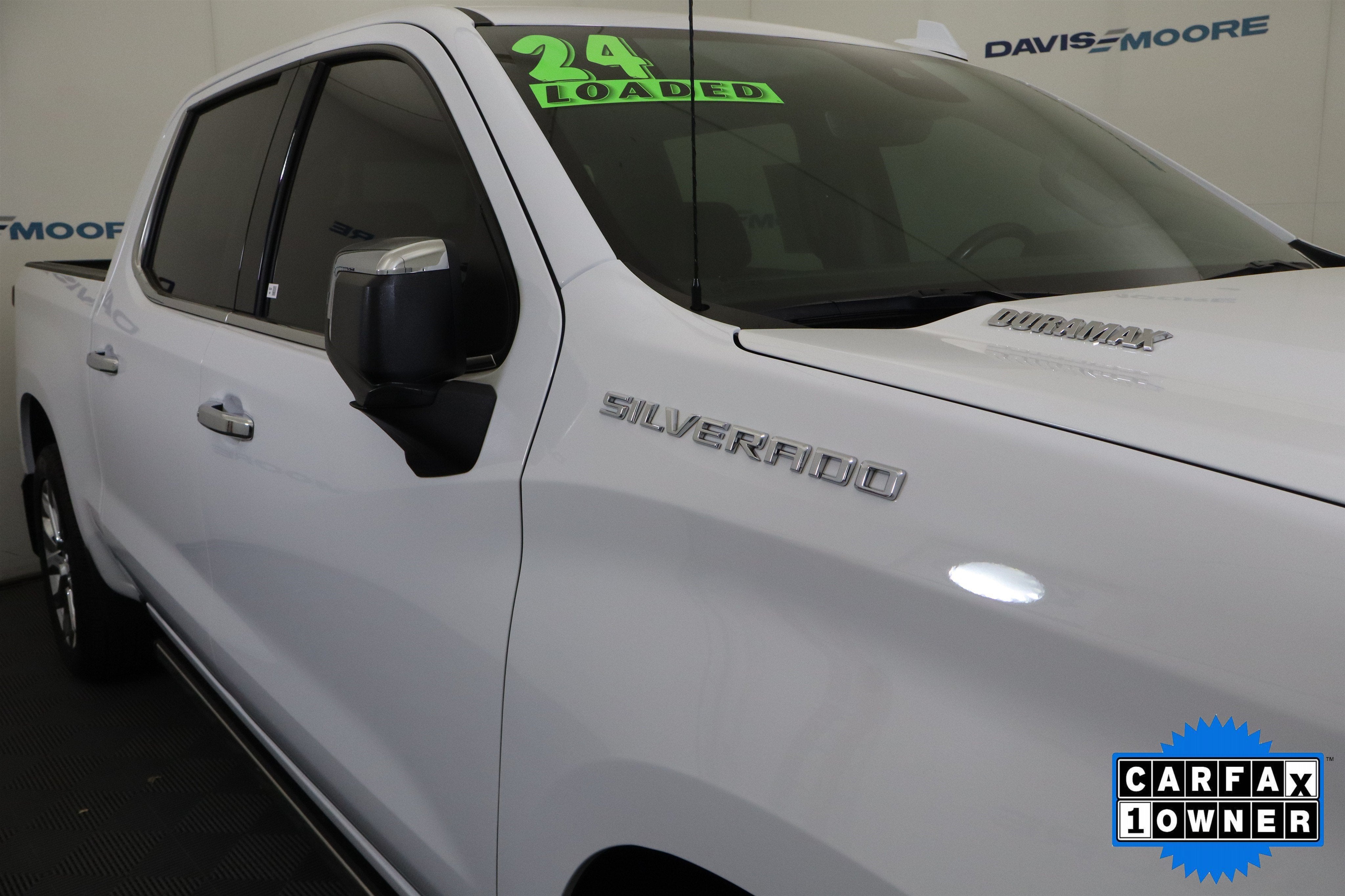 2024 Chevrolet Silverado 1500 LTZ Crew Cab 4WD