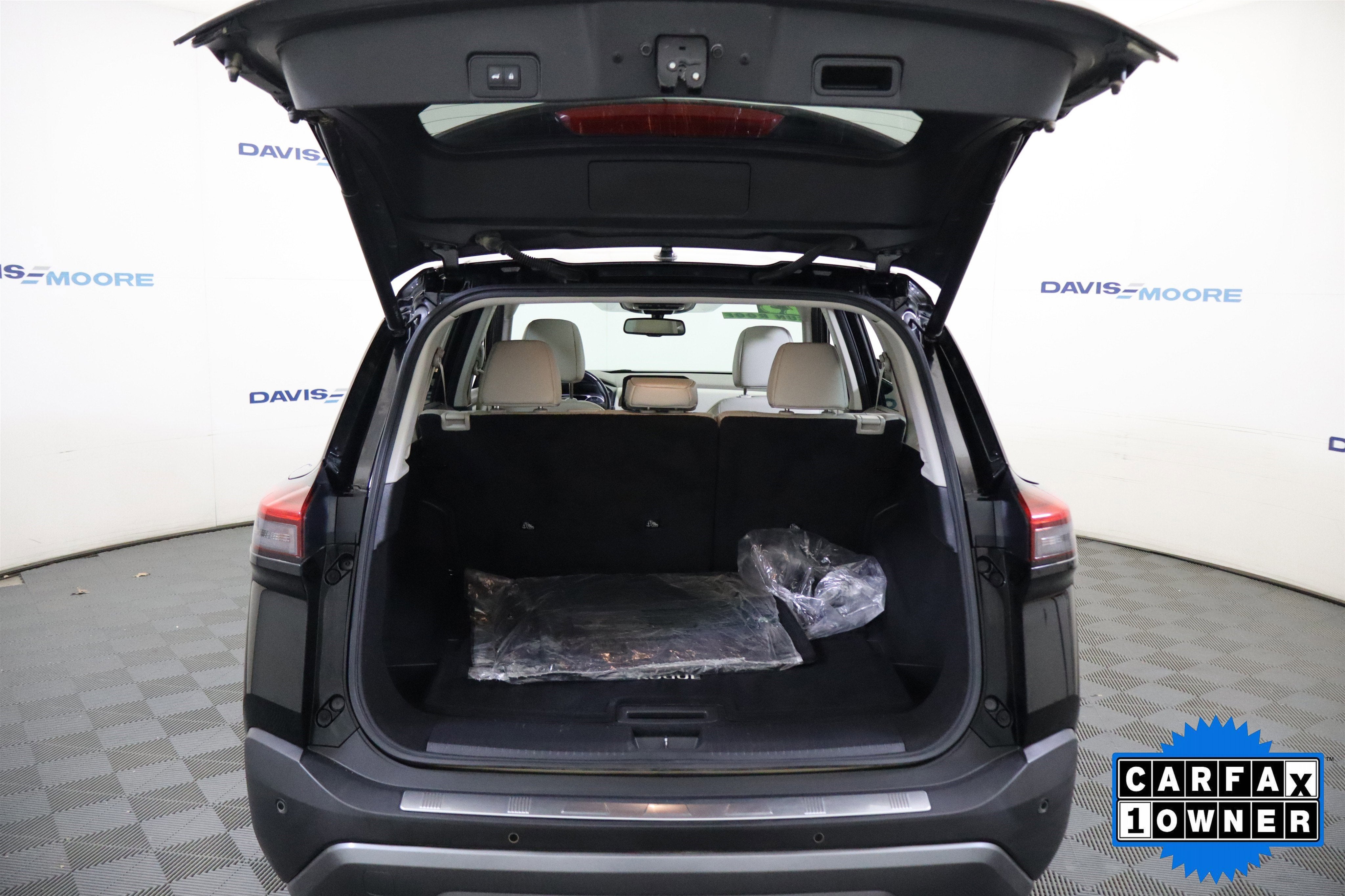 2025 Chevrolet Silverado 1500 LT Crew Cab 4WD