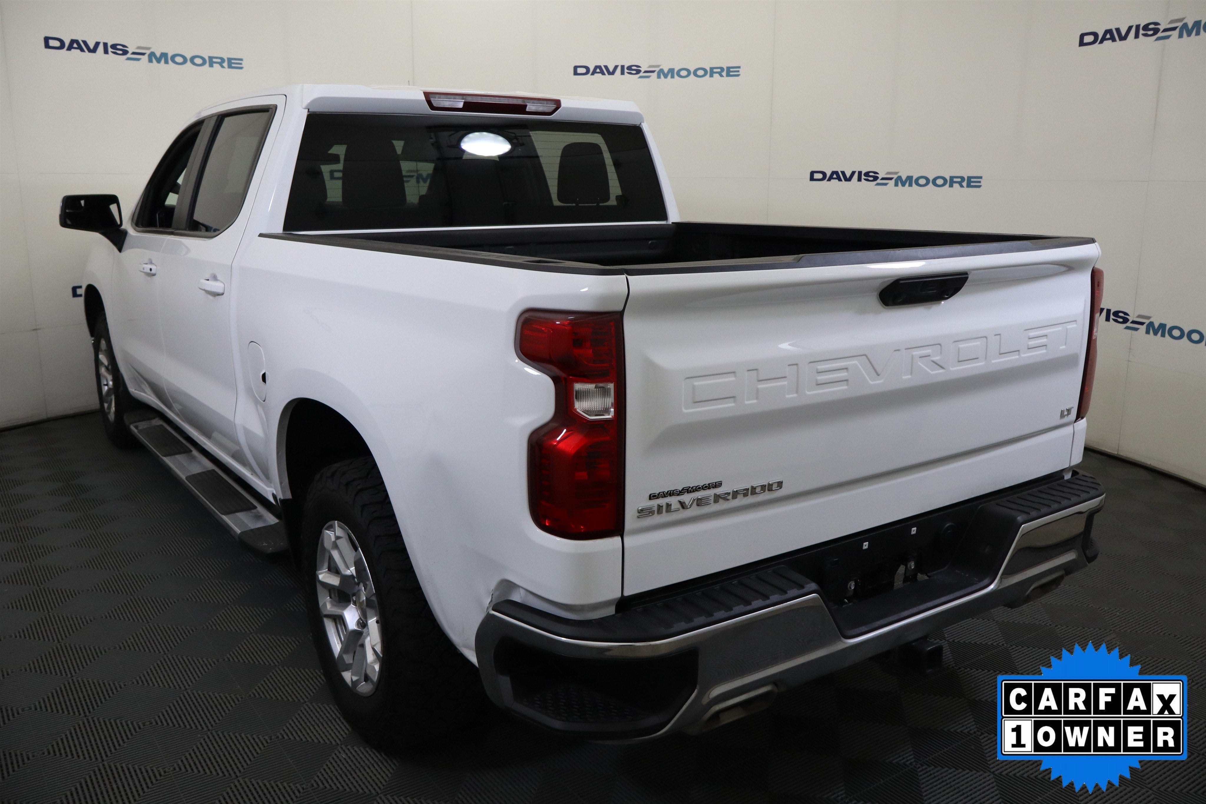 2025 Chevrolet Silverado 1500 LT Crew Cab 4WD