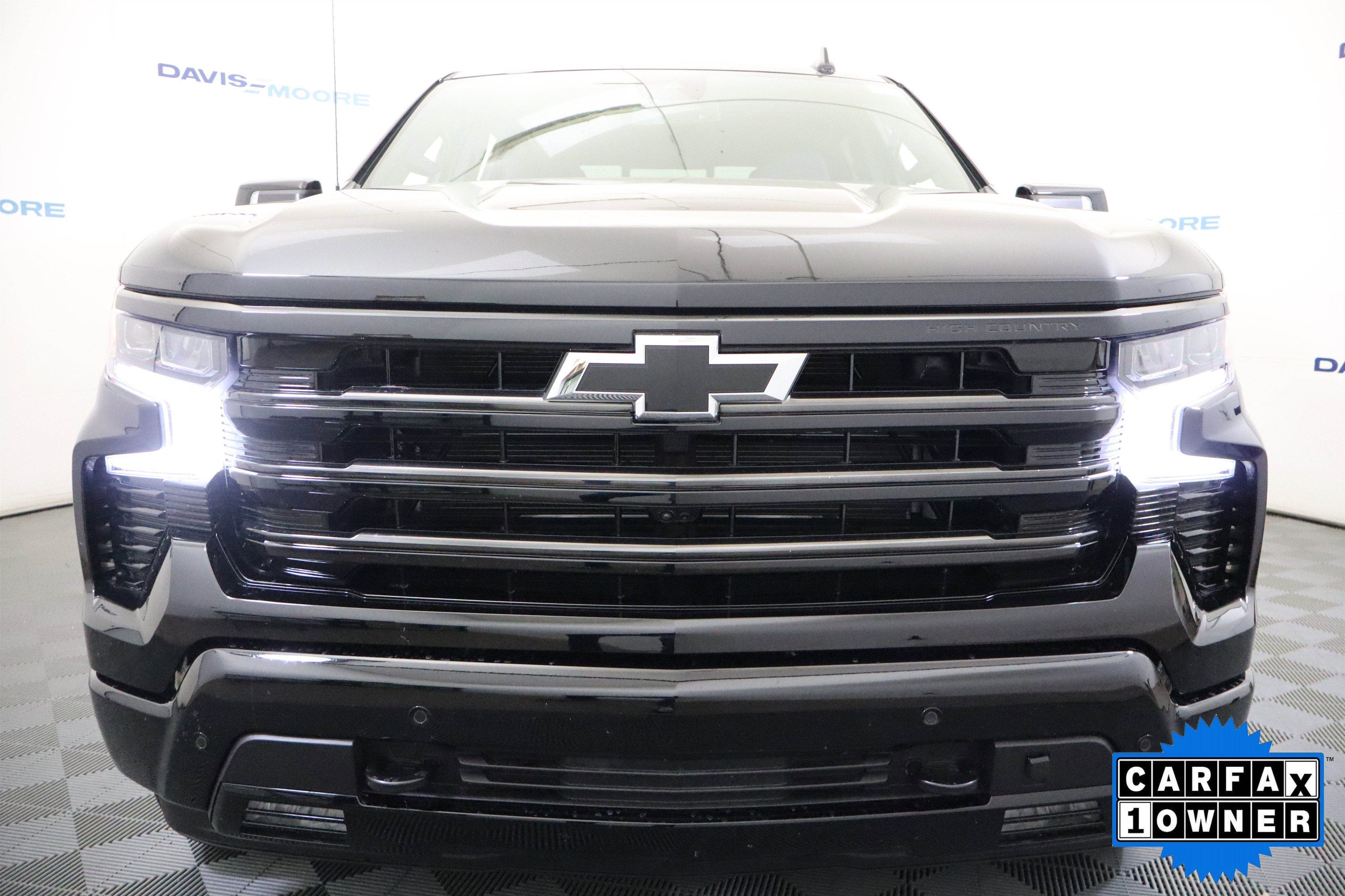 2025 Chevrolet Silverado 1500 High Country Crew Cab 4WD