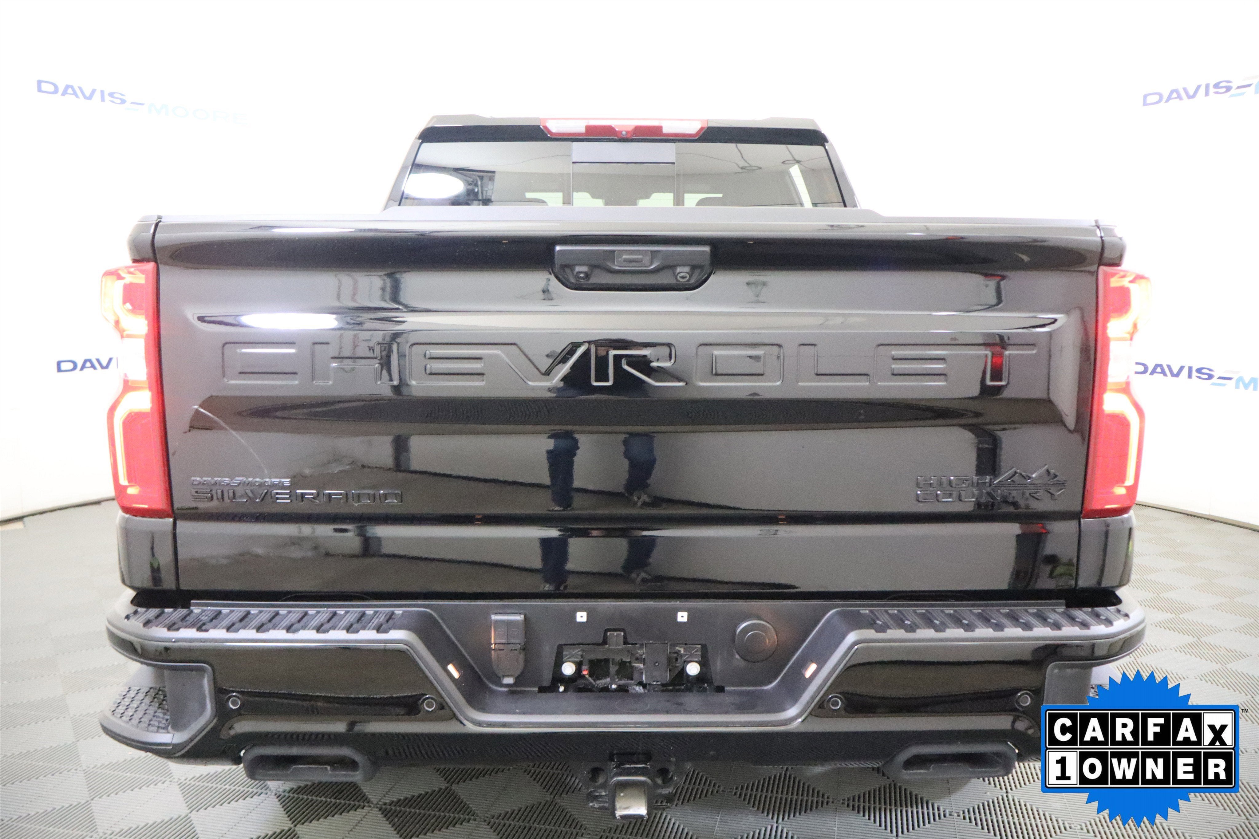 2025 Chevrolet Silverado 1500 High Country Crew Cab 4WD