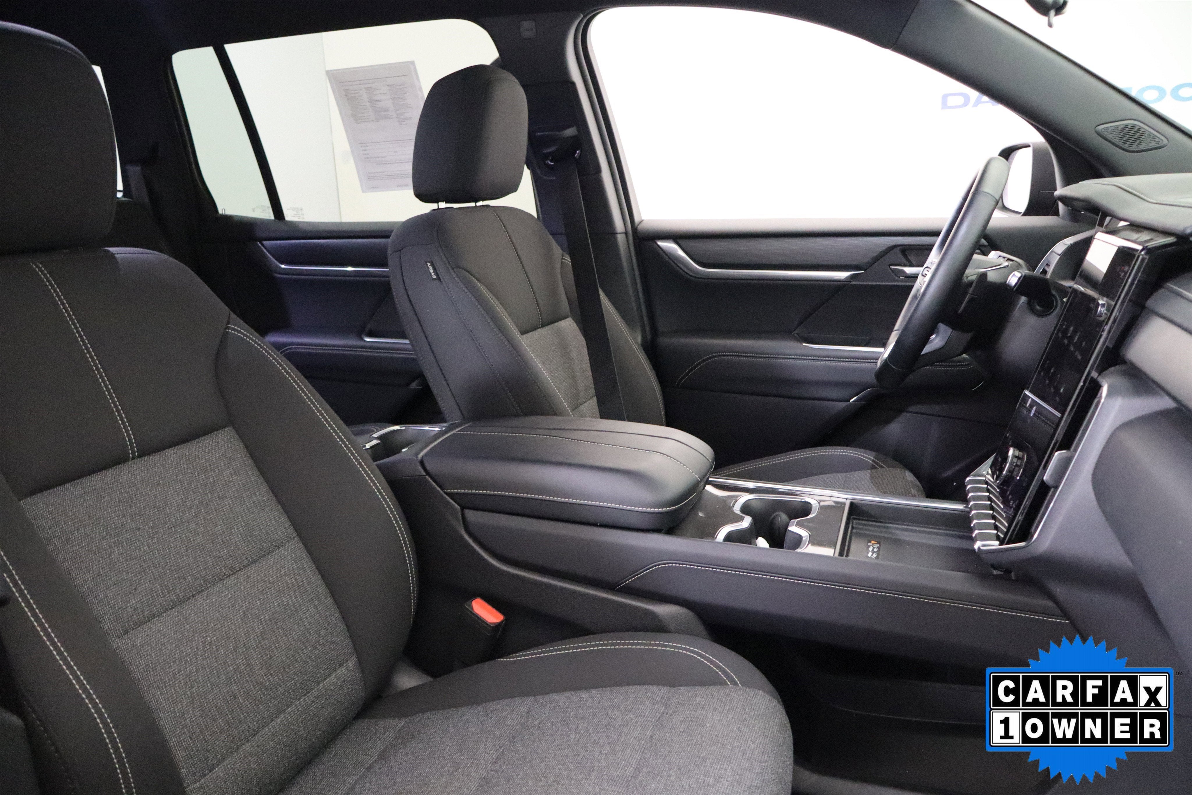 2025 GMC Acadia AWD Elevation