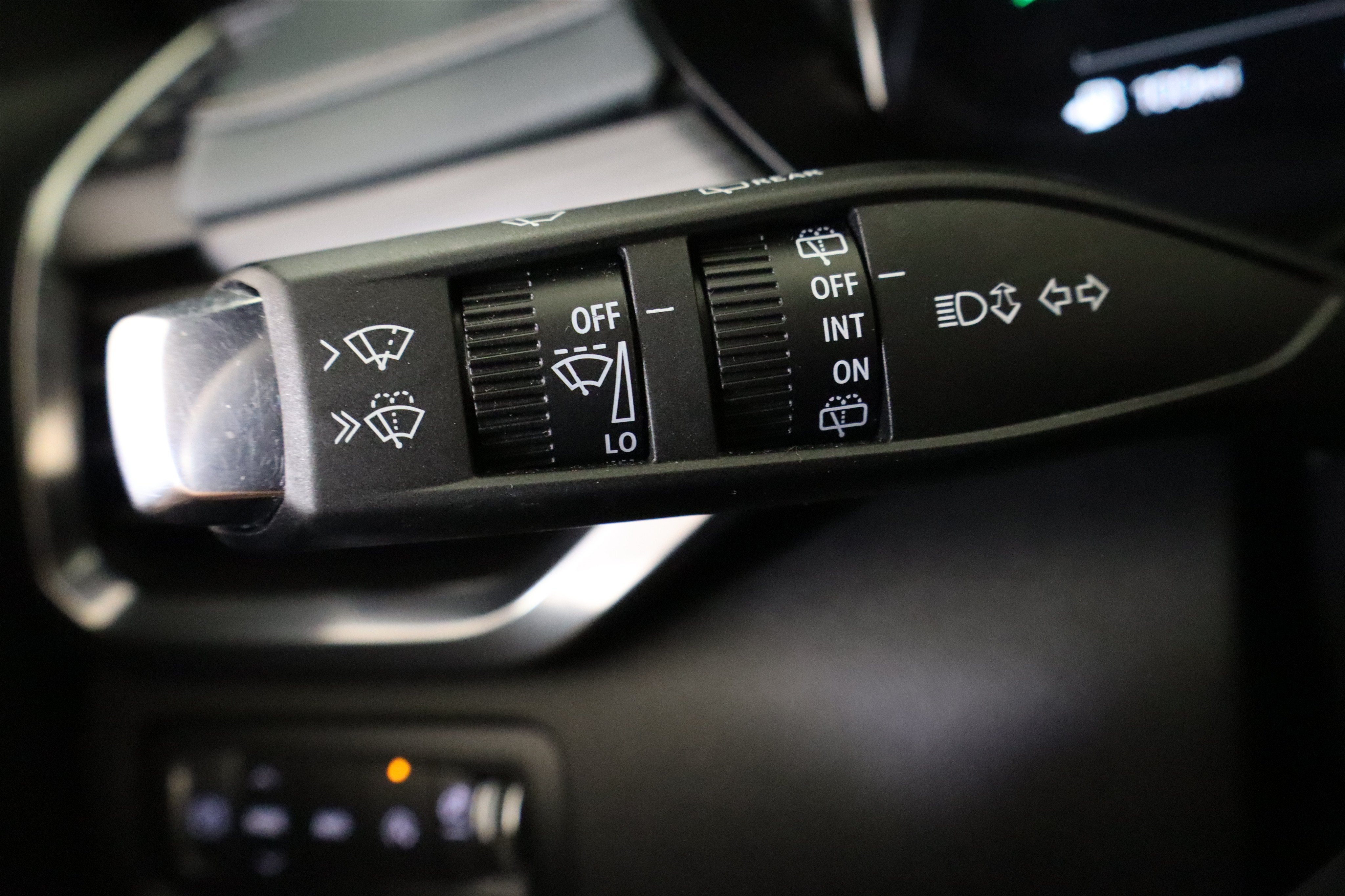 2024 GMC Acadia AWD AT4