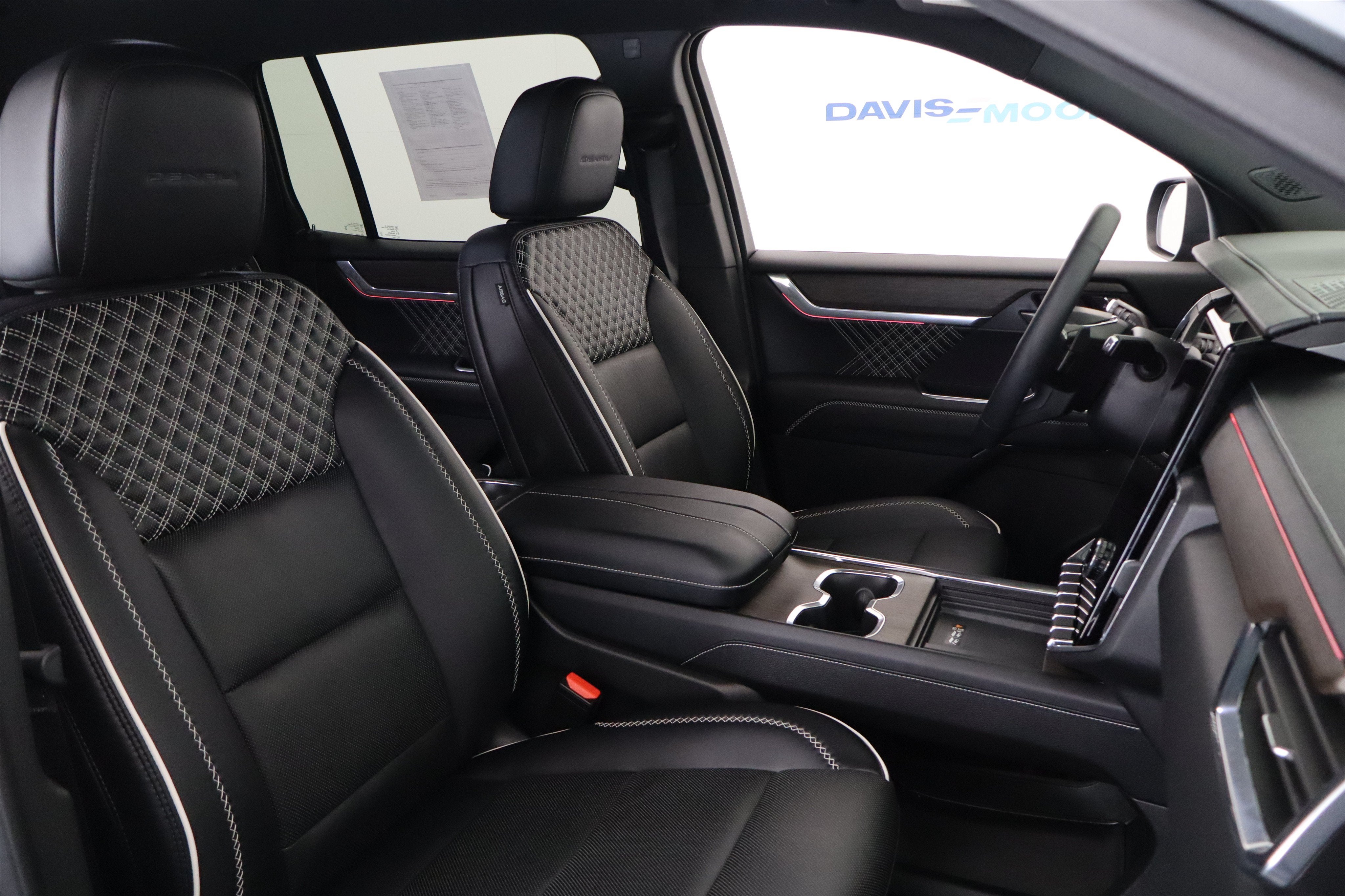 2025 GMC Acadia AWD Denali