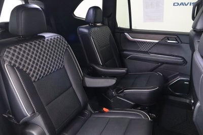 2025 GMC Acadia AWD Denali