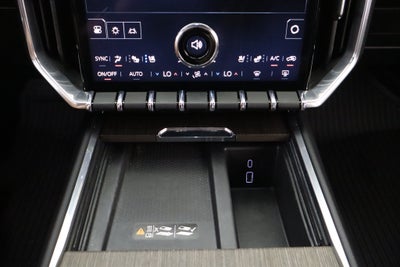 2025 GMC Acadia AWD Denali