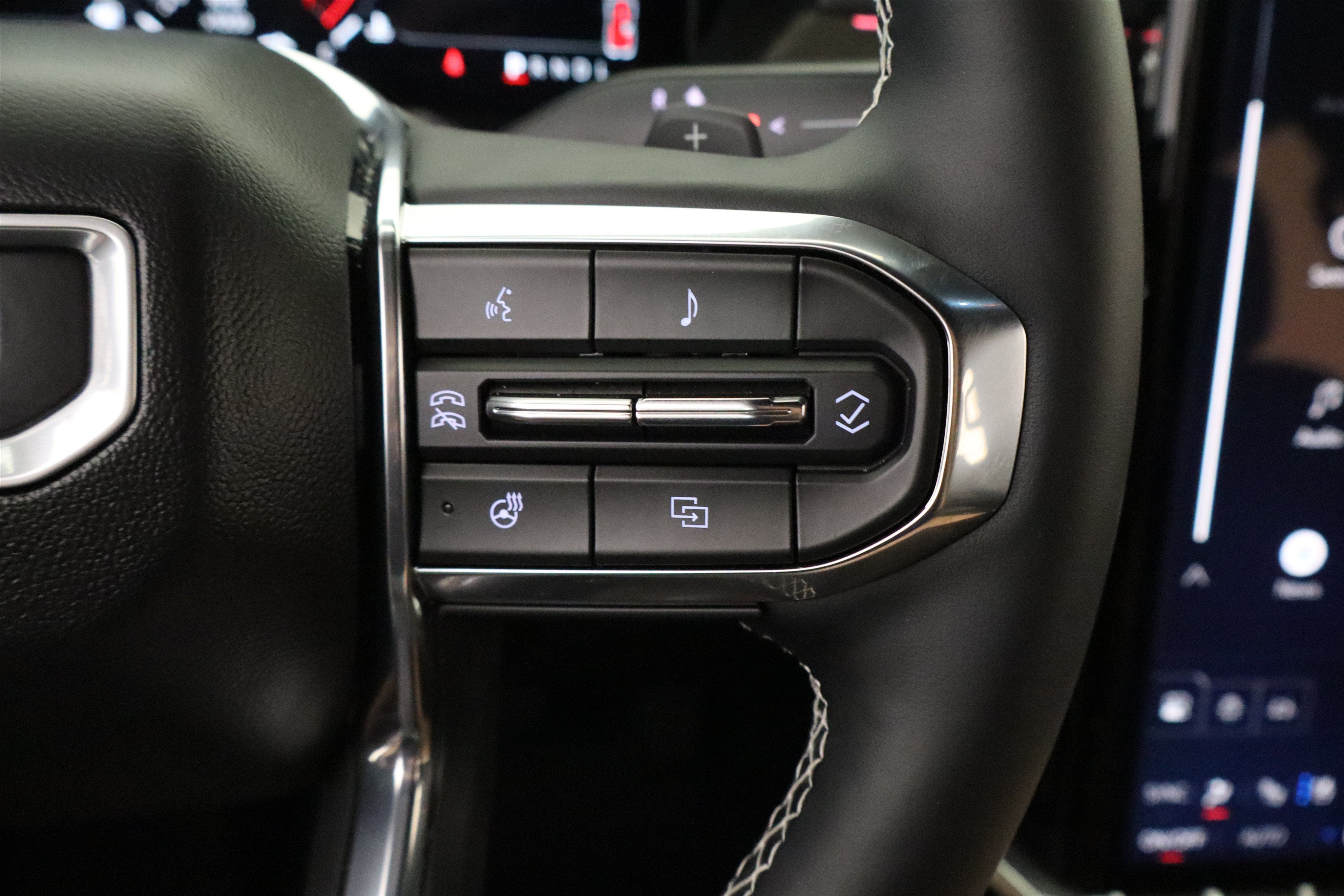 2025 GMC Acadia AWD Denali