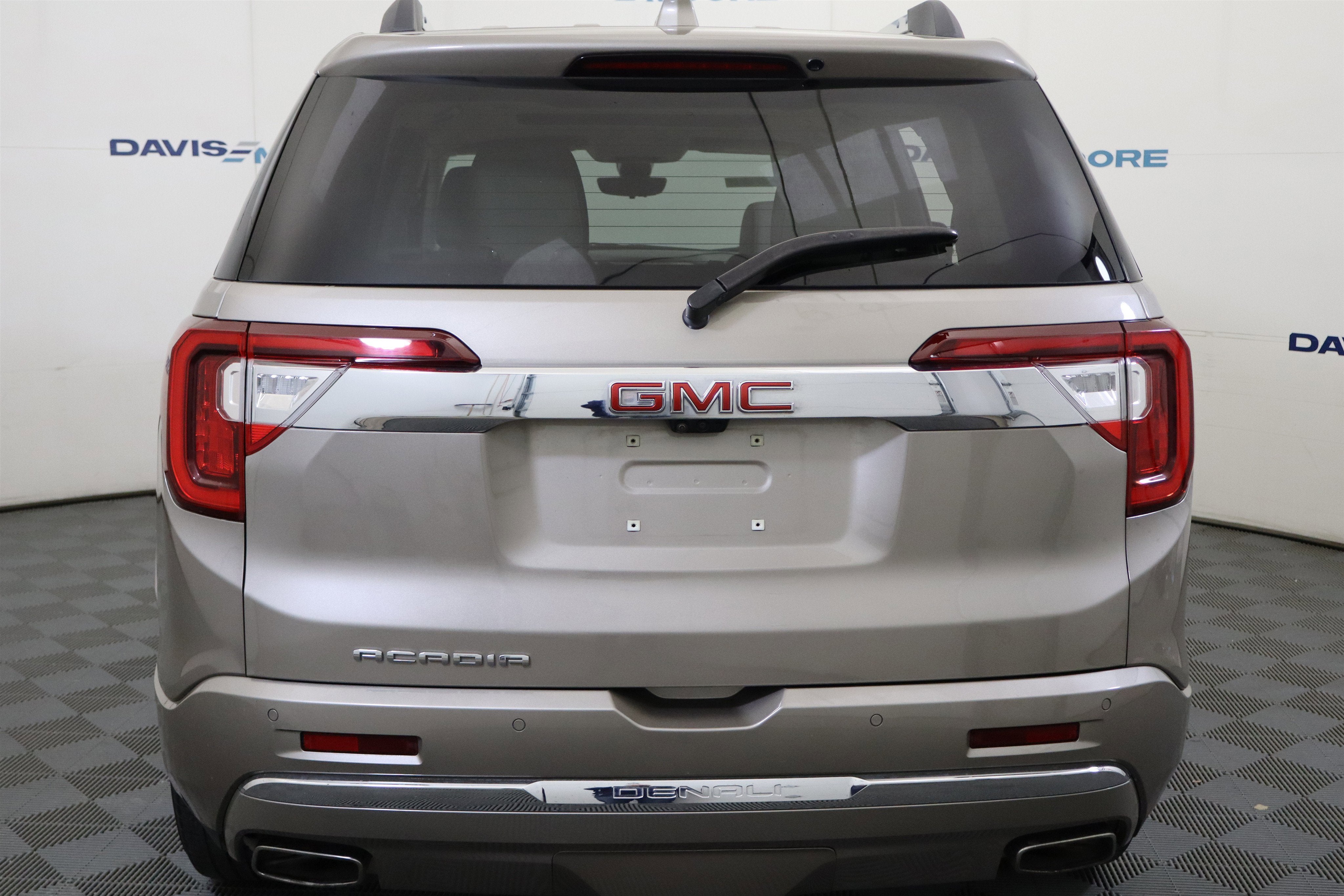 2022 GMC Acadia Denali