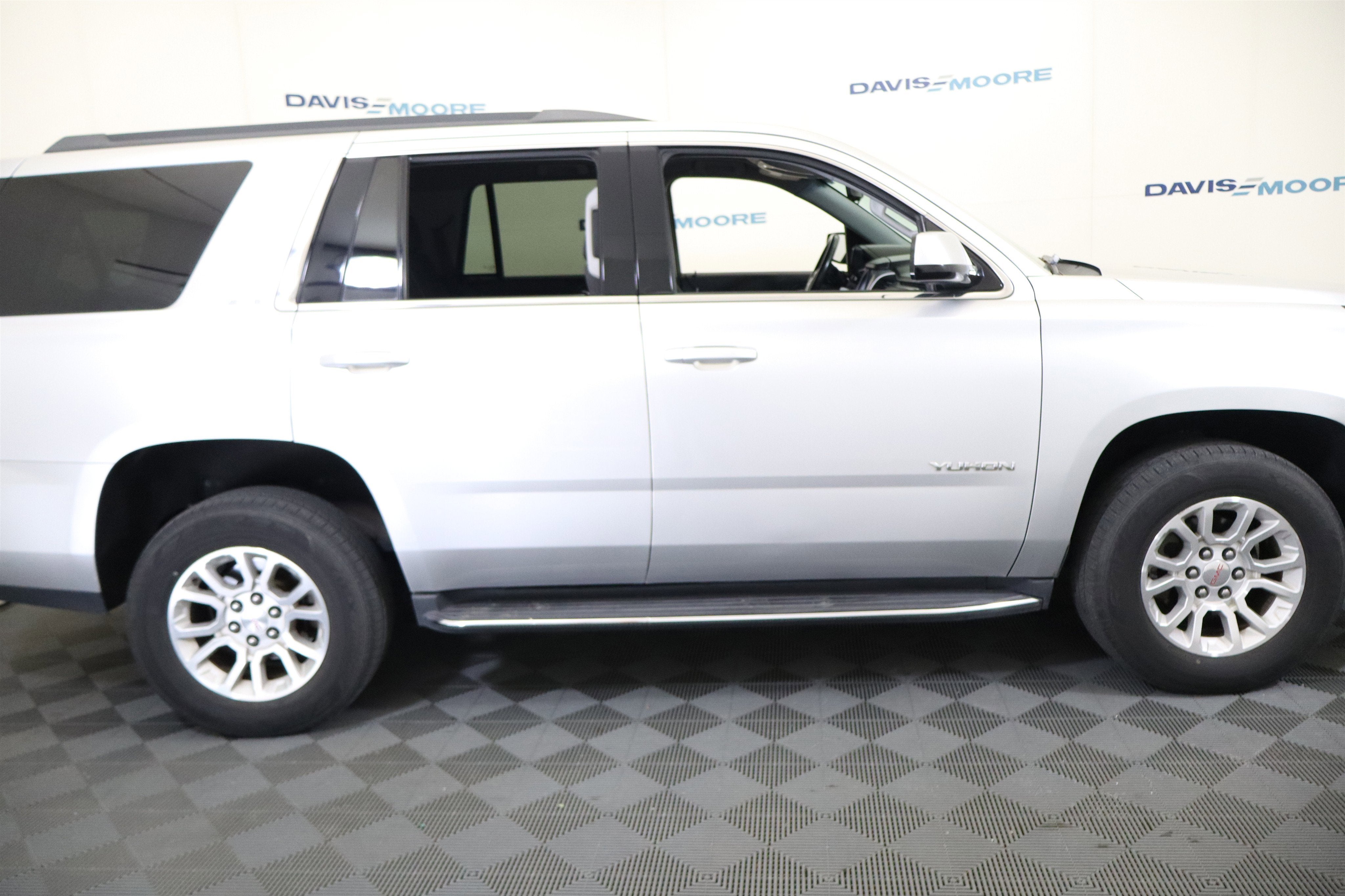 2018 GMC Yukon SLE 4WD