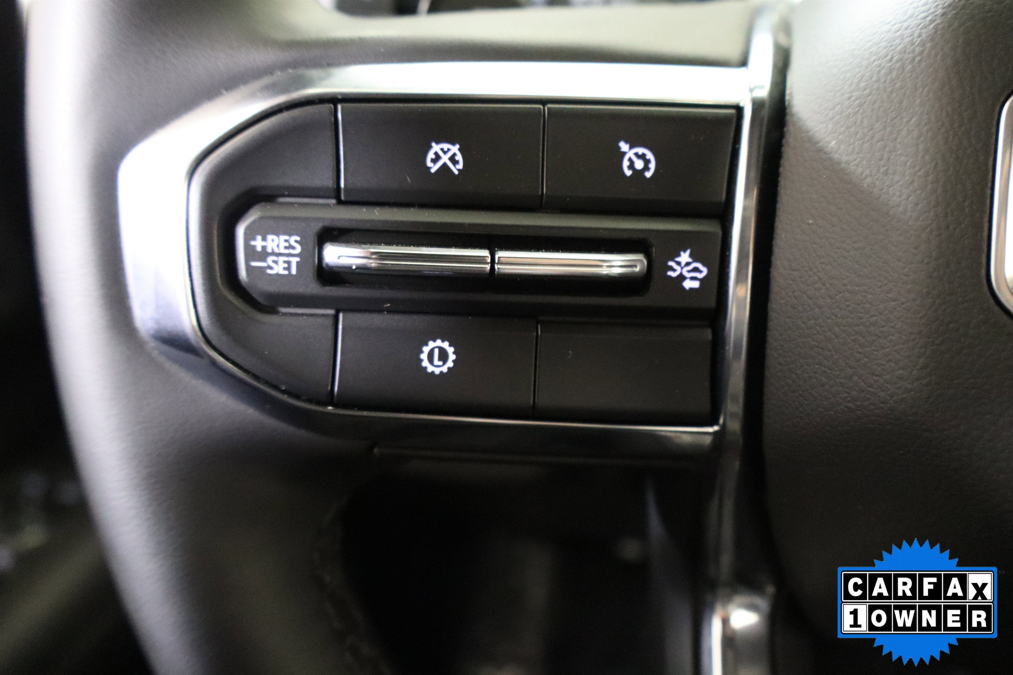 2025 GMC Yukon Denali 4WD