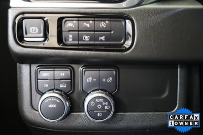 2025 GMC Yukon Denali 4WD