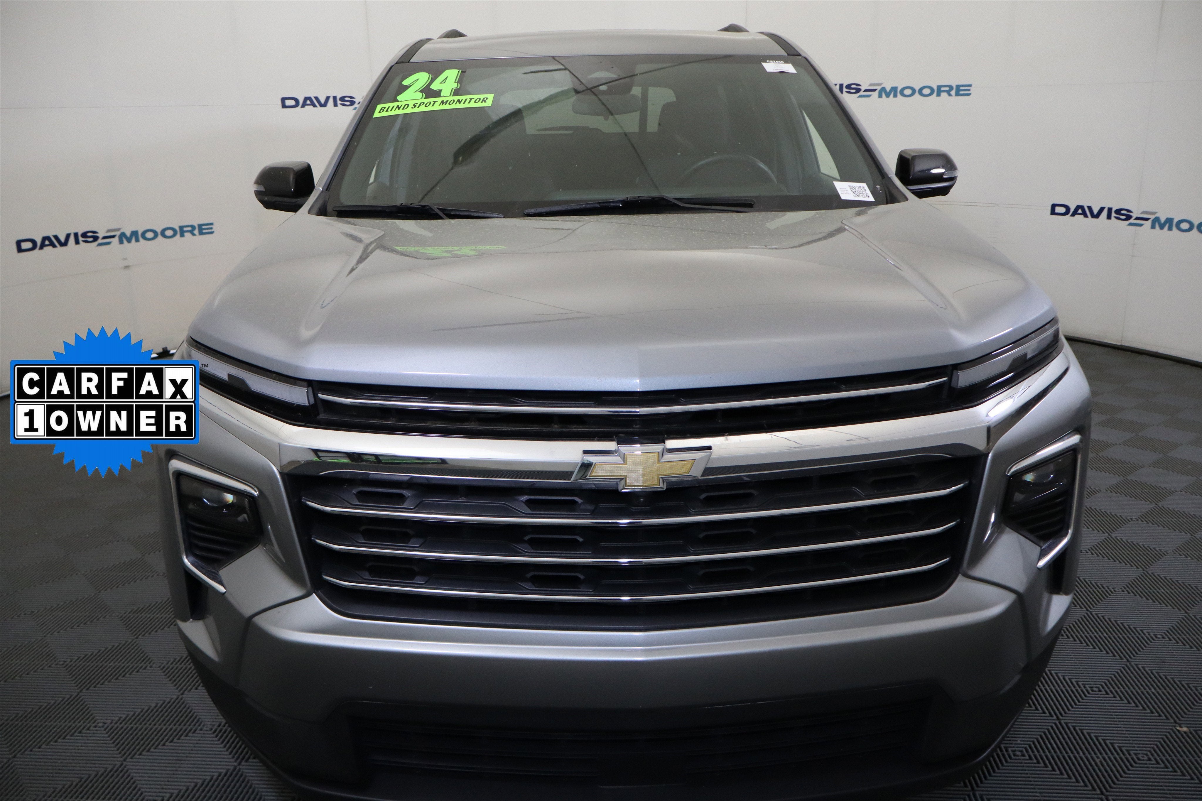2024 Chevrolet Traverse FWD LT