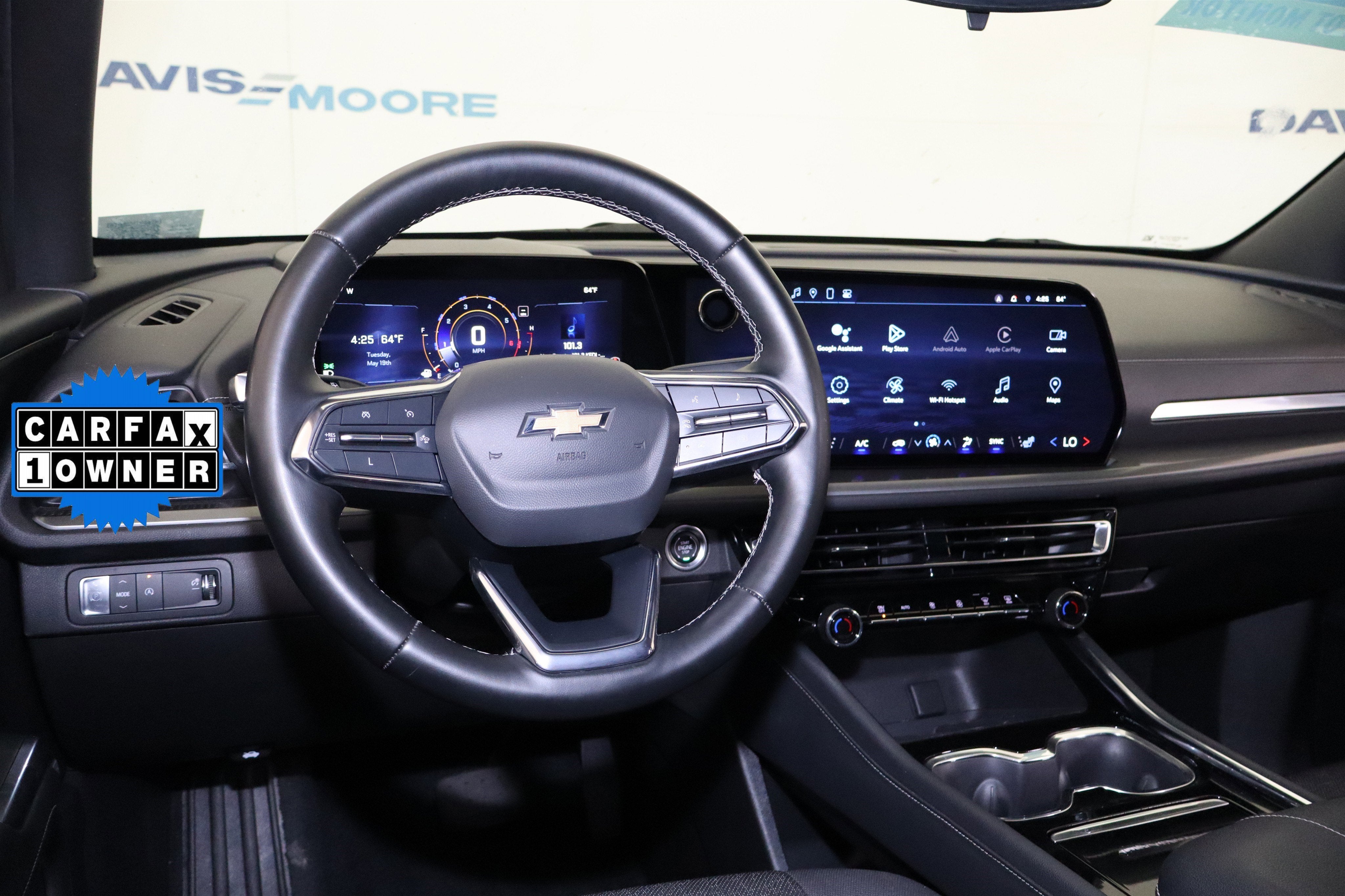 2024 Chevrolet Traverse FWD LT