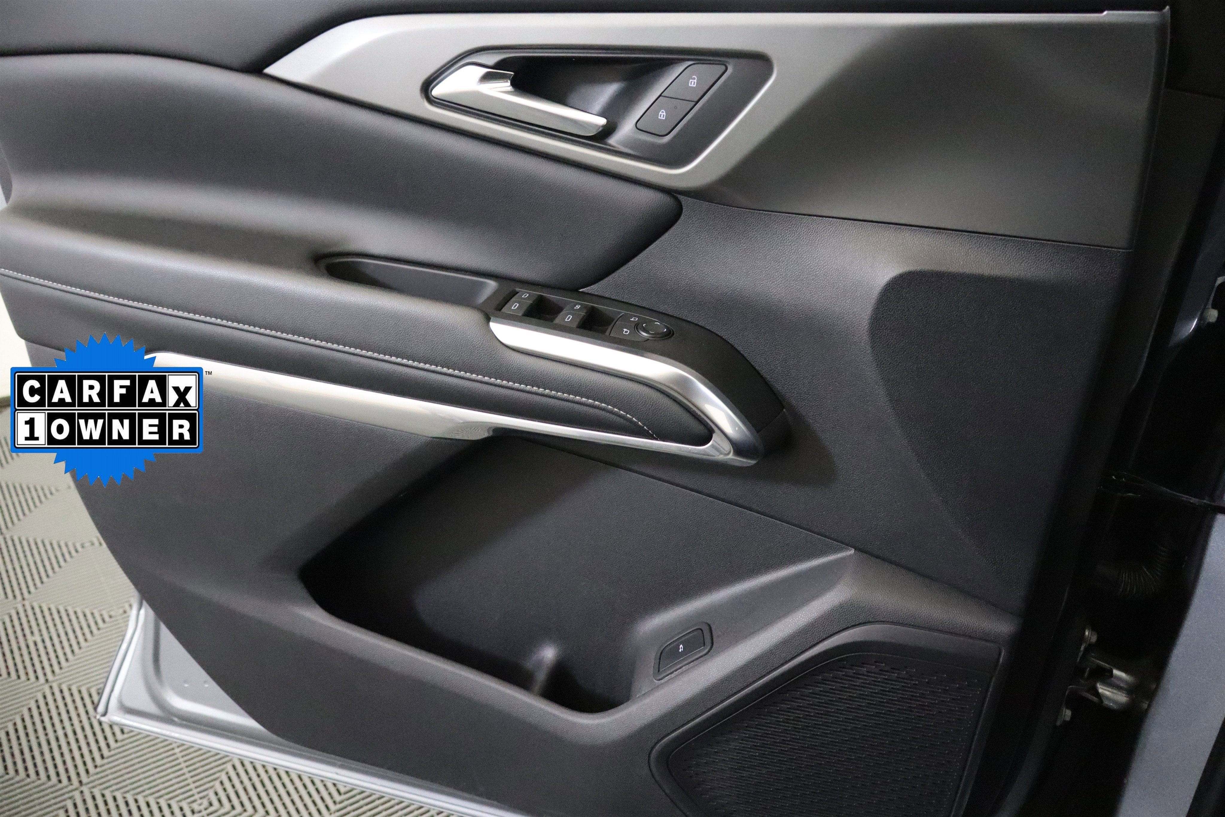 2024 Chevrolet Traverse FWD LT